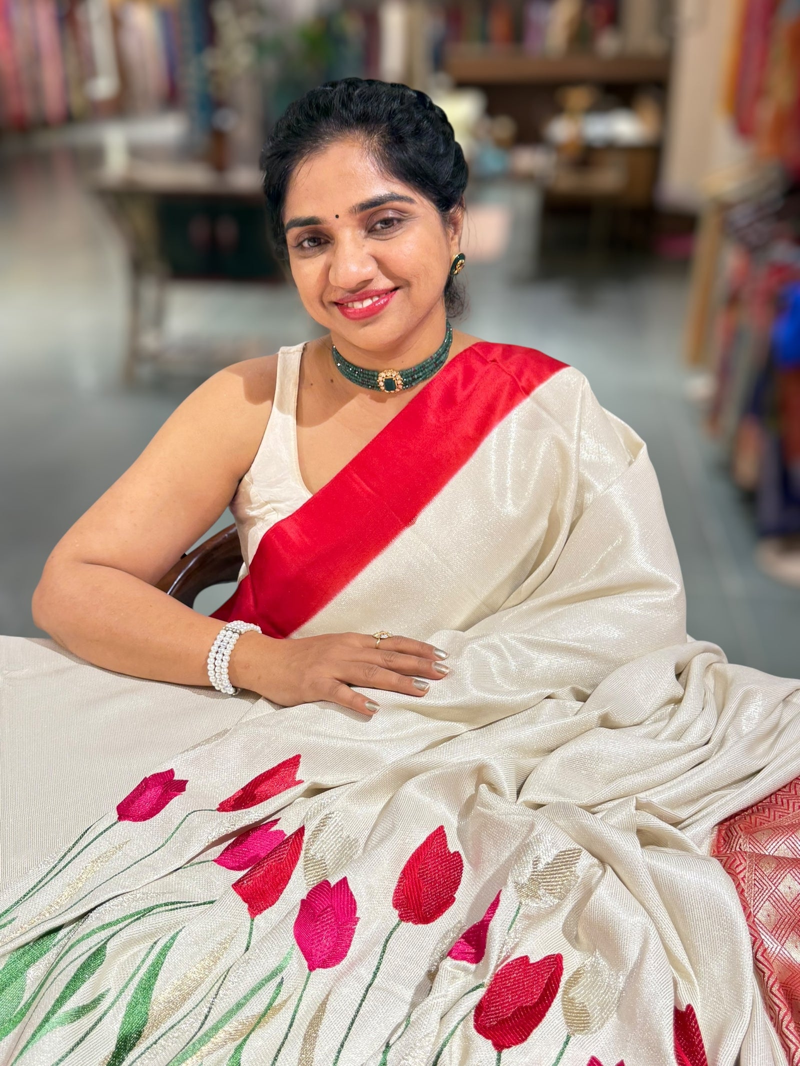 Pure handloom Banarasi Tussar Khaddi Georgette with Tulip Border