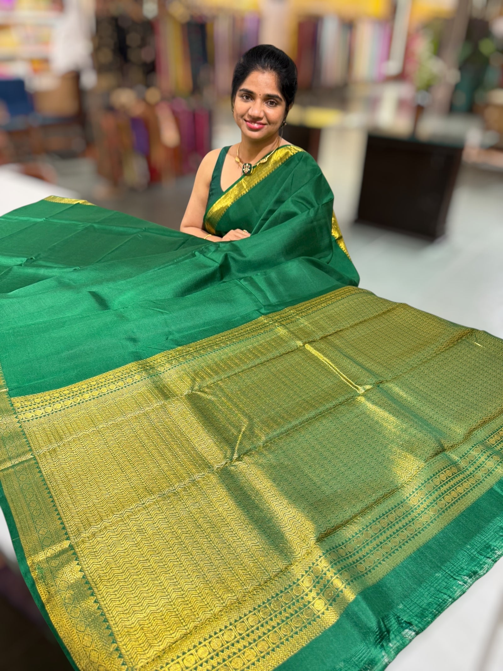 Emerald Green vintage Kanchipuram silk saree with pen kalamkari blousel