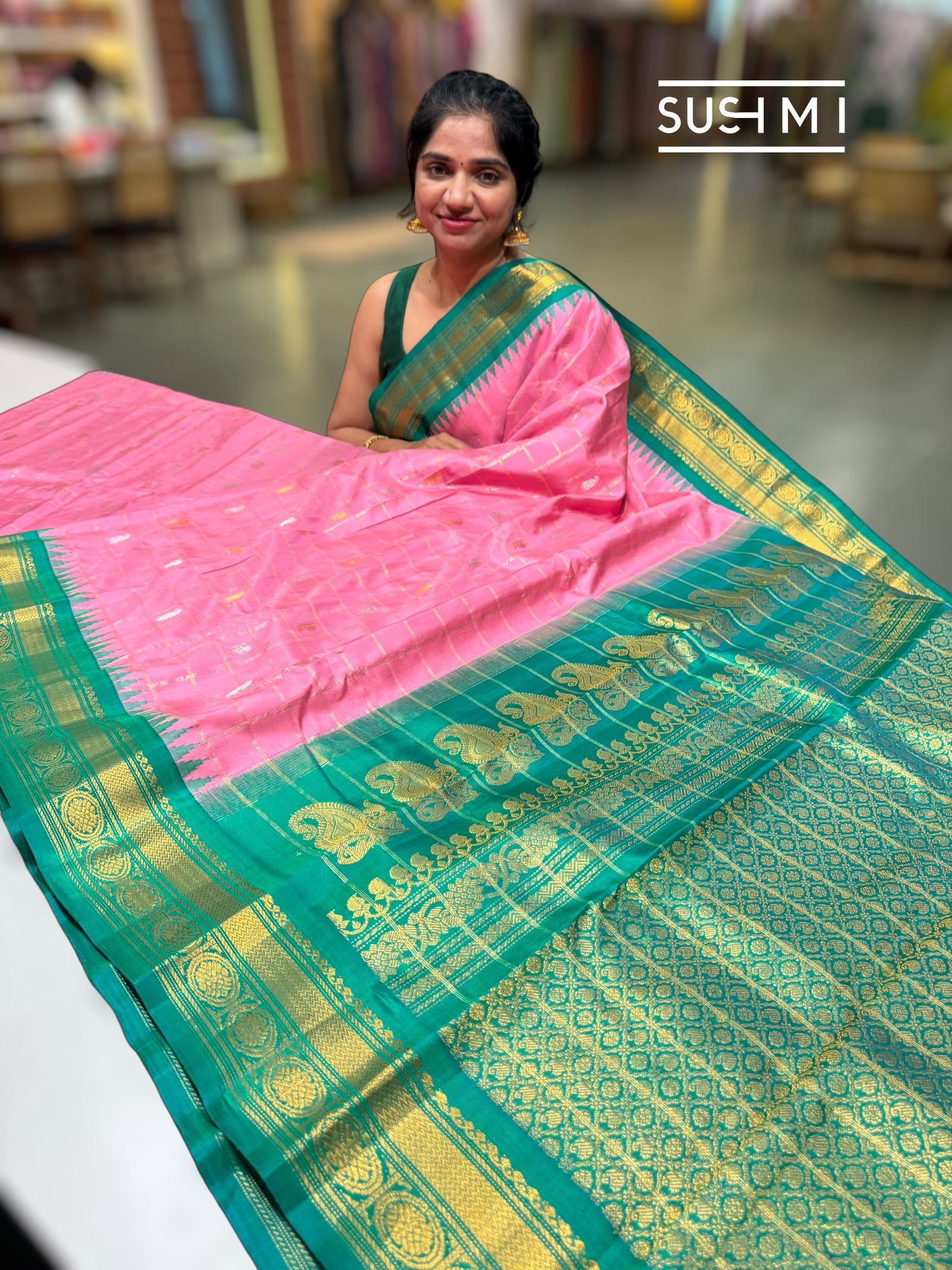 Coral pink vintage checks Gadwal Silk Saree : S62F219