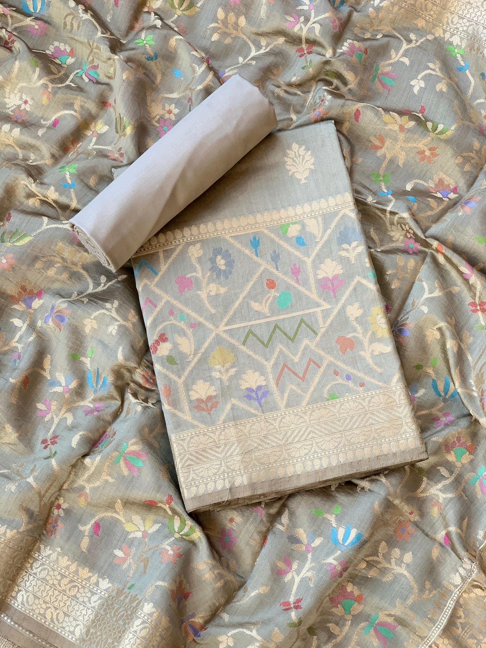 Earthy Tone Banarasi Chiniya Silk 3-pc Suit set : SS62J18