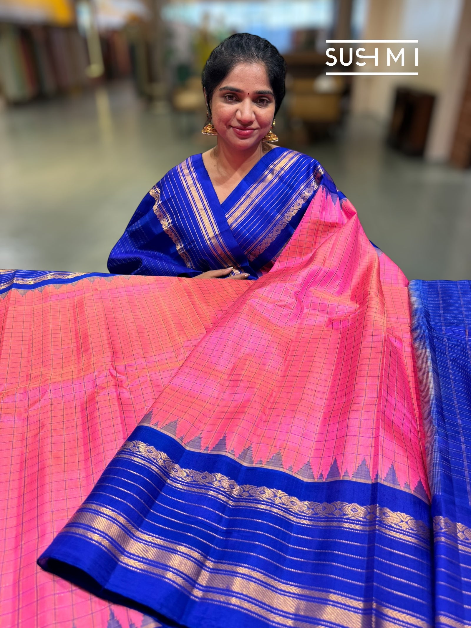 Neon Pink vintage checks Gadwal Silk Saree : S62F216