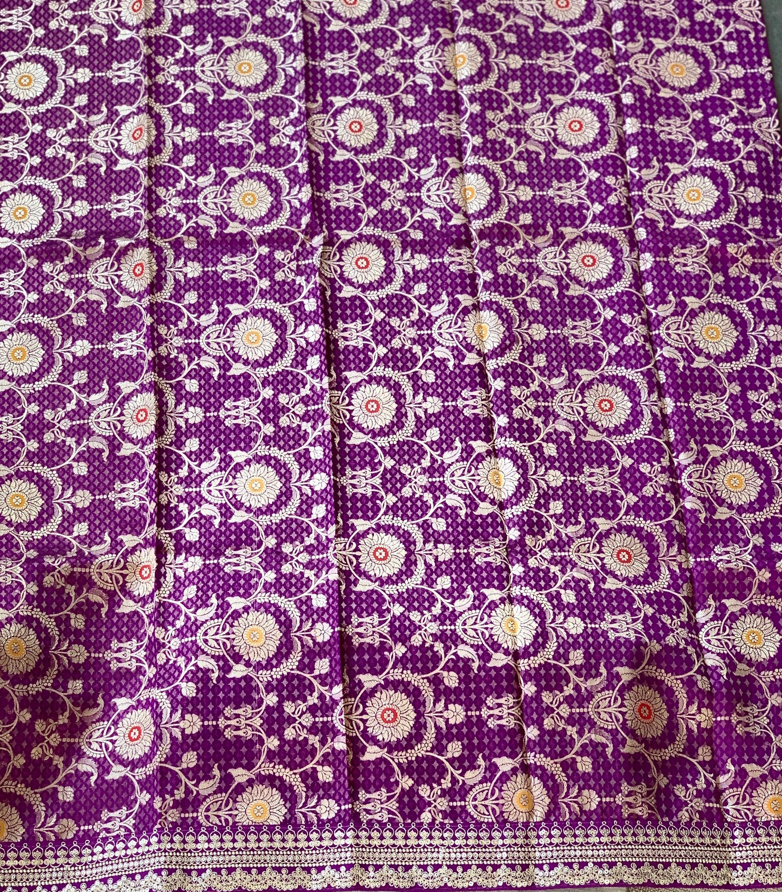 Greyish Silver tissue saree with banarasi and sabhyasachi borders : S62121