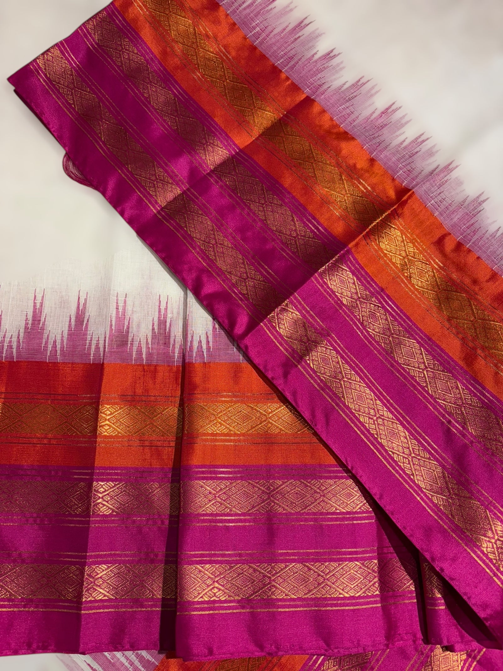 Off White ponduru khadi jamdani Saree