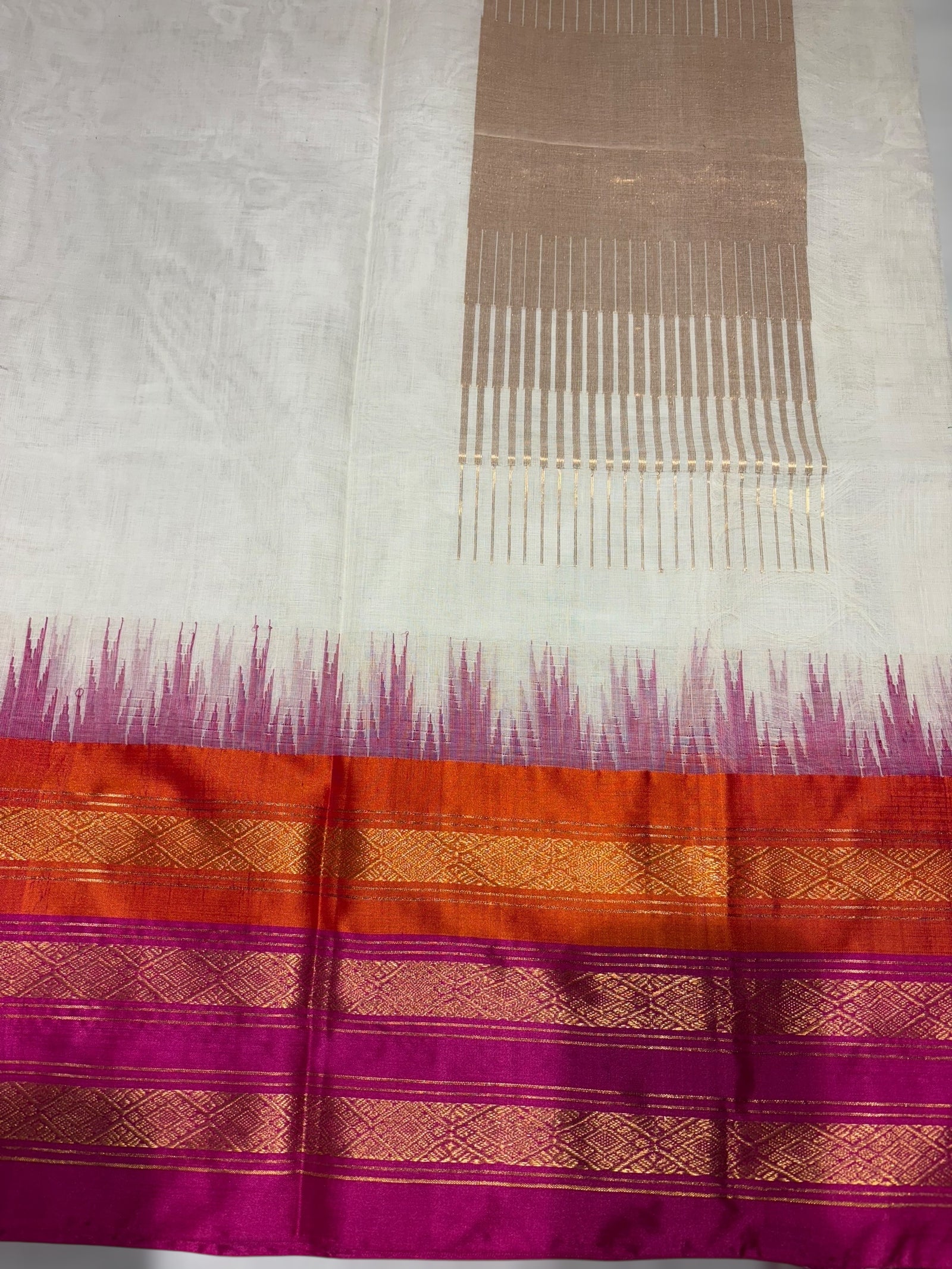 Off White ponduru khadi jamdani Saree