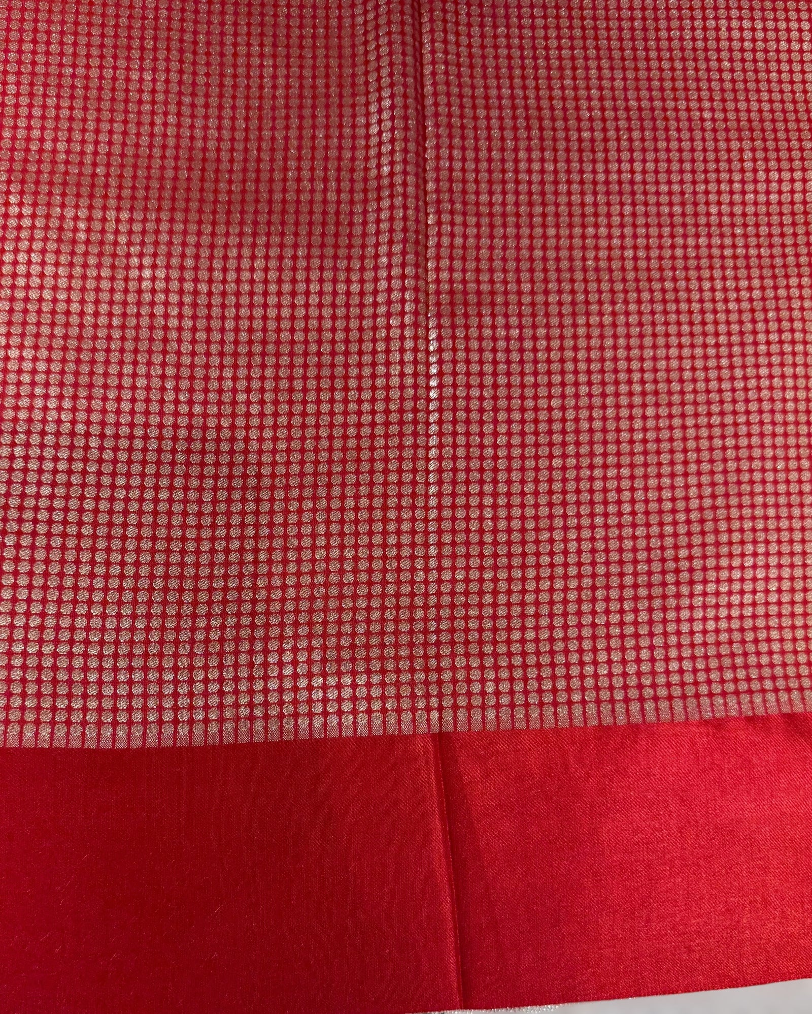 Pure handloom Banarasi Tussar Khaddi Georgette with Tulip Border