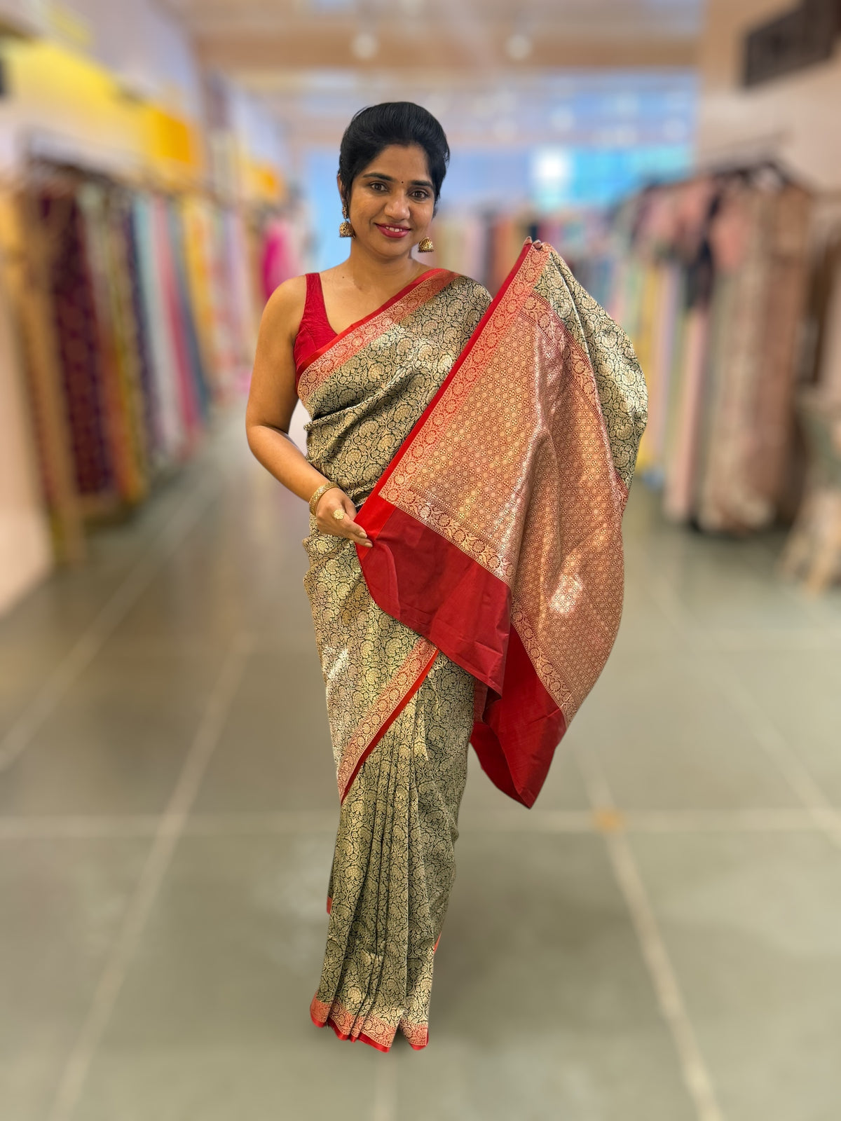 Bottle Green Banarasi katan Tonchoi weaving Saree with red Mashru borders