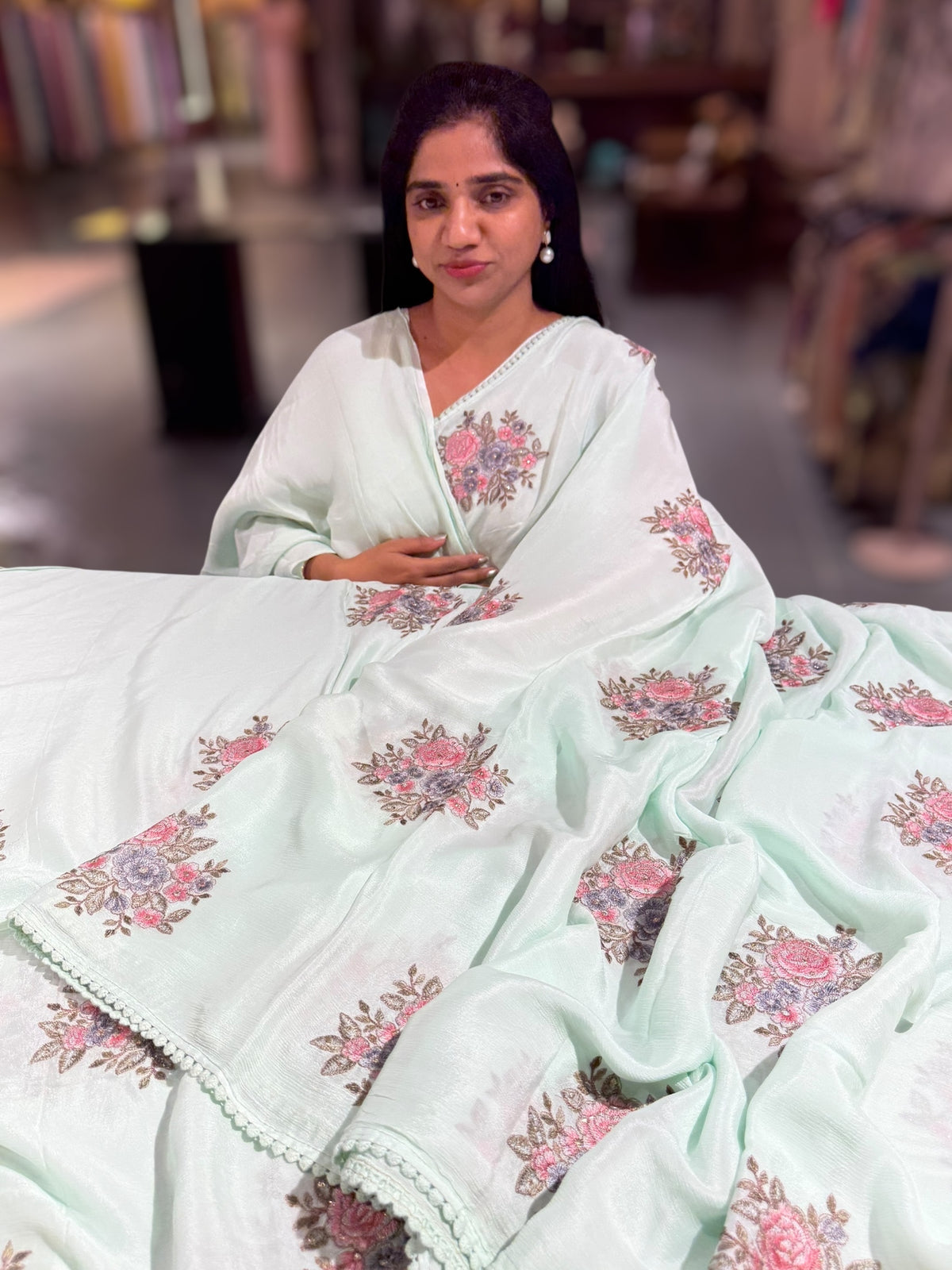 Mint chinnon with embroidery