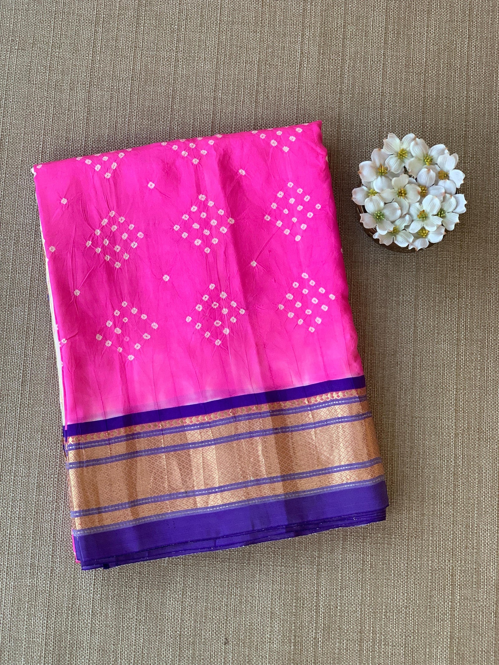 Lotus Pink Pure handloom Bandhini paithani saree