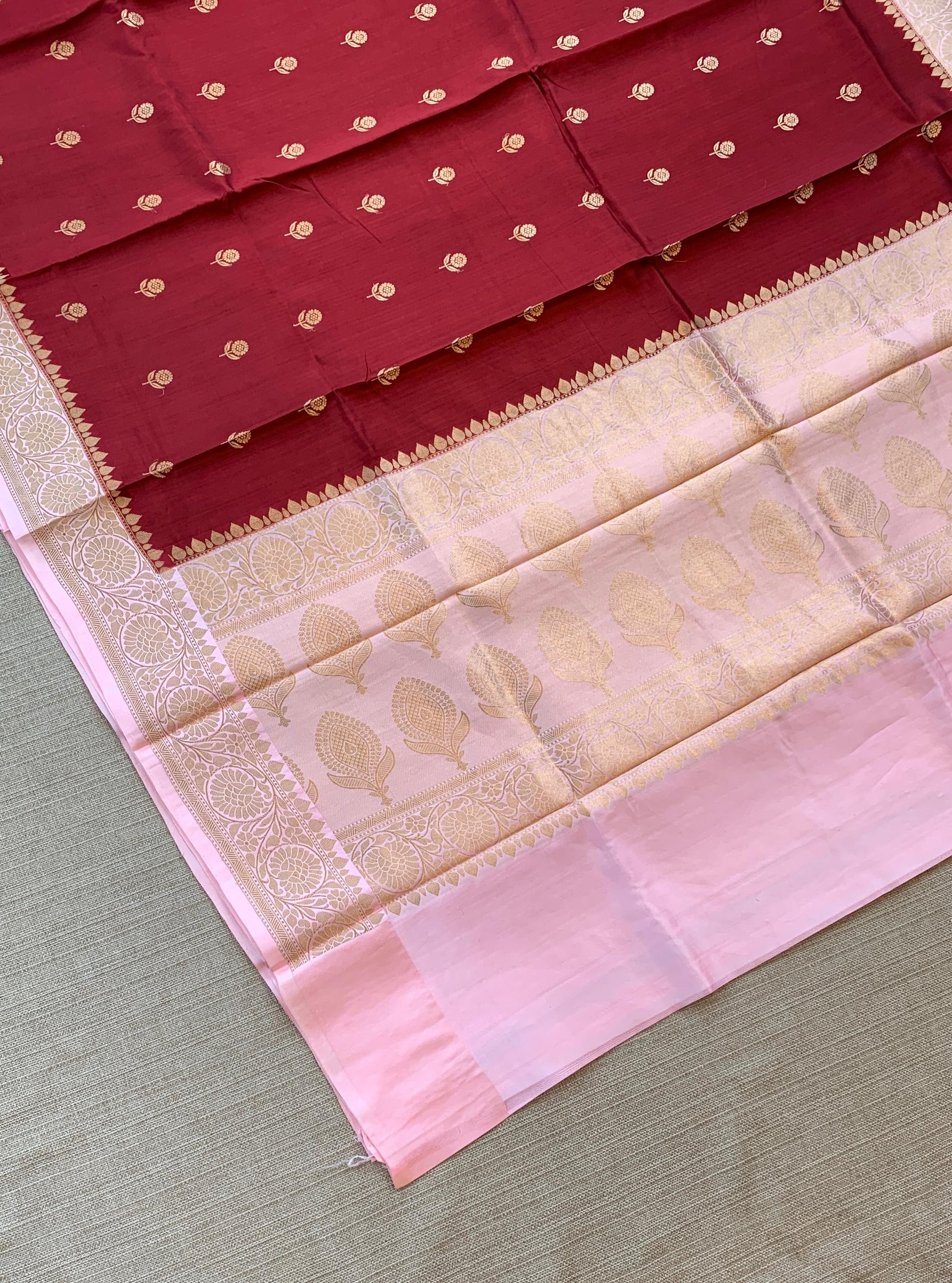 Meroon & Pink Combo Raw Mangoe Silk Saree with kaduwa woven motifs.