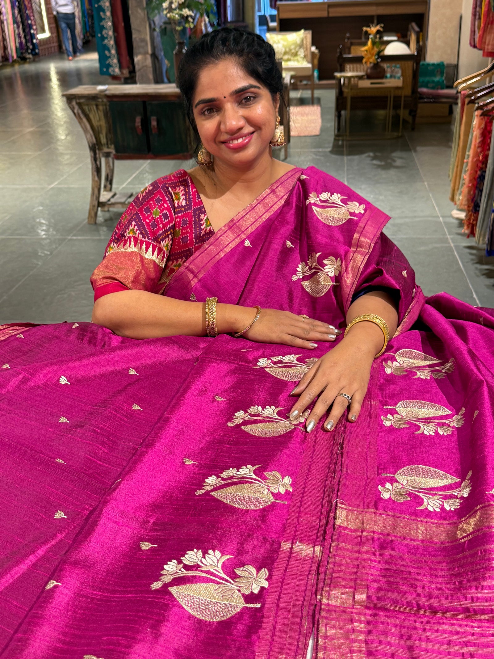 Majenta Pure Handloom Raw Silk Saree