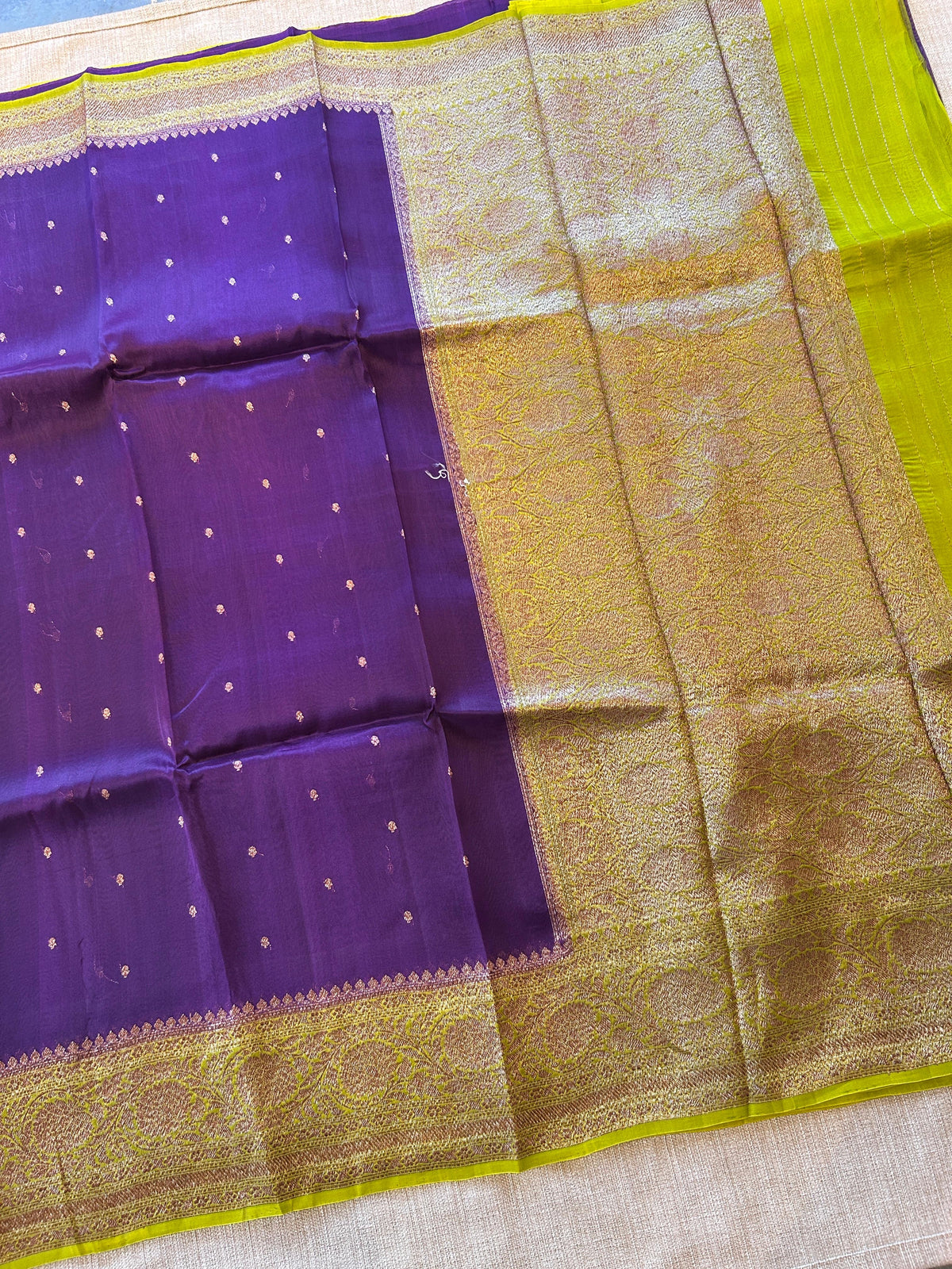 Brinjal & Neon Green Combo Pure Handloom premium Kora Banarasi Saree