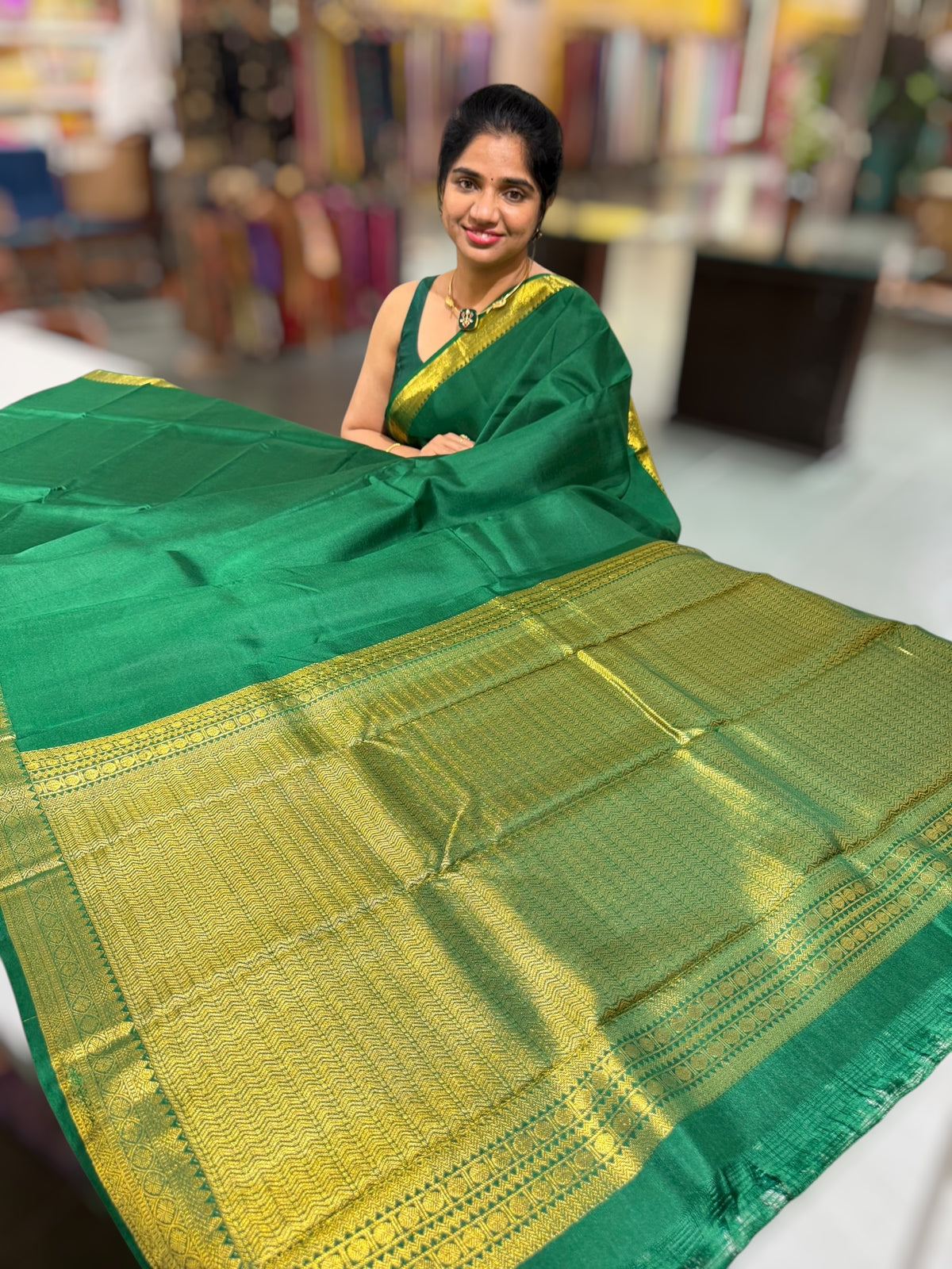 Emerald Green vintage Kanchipuram silk saree with pen kalamkari blousel