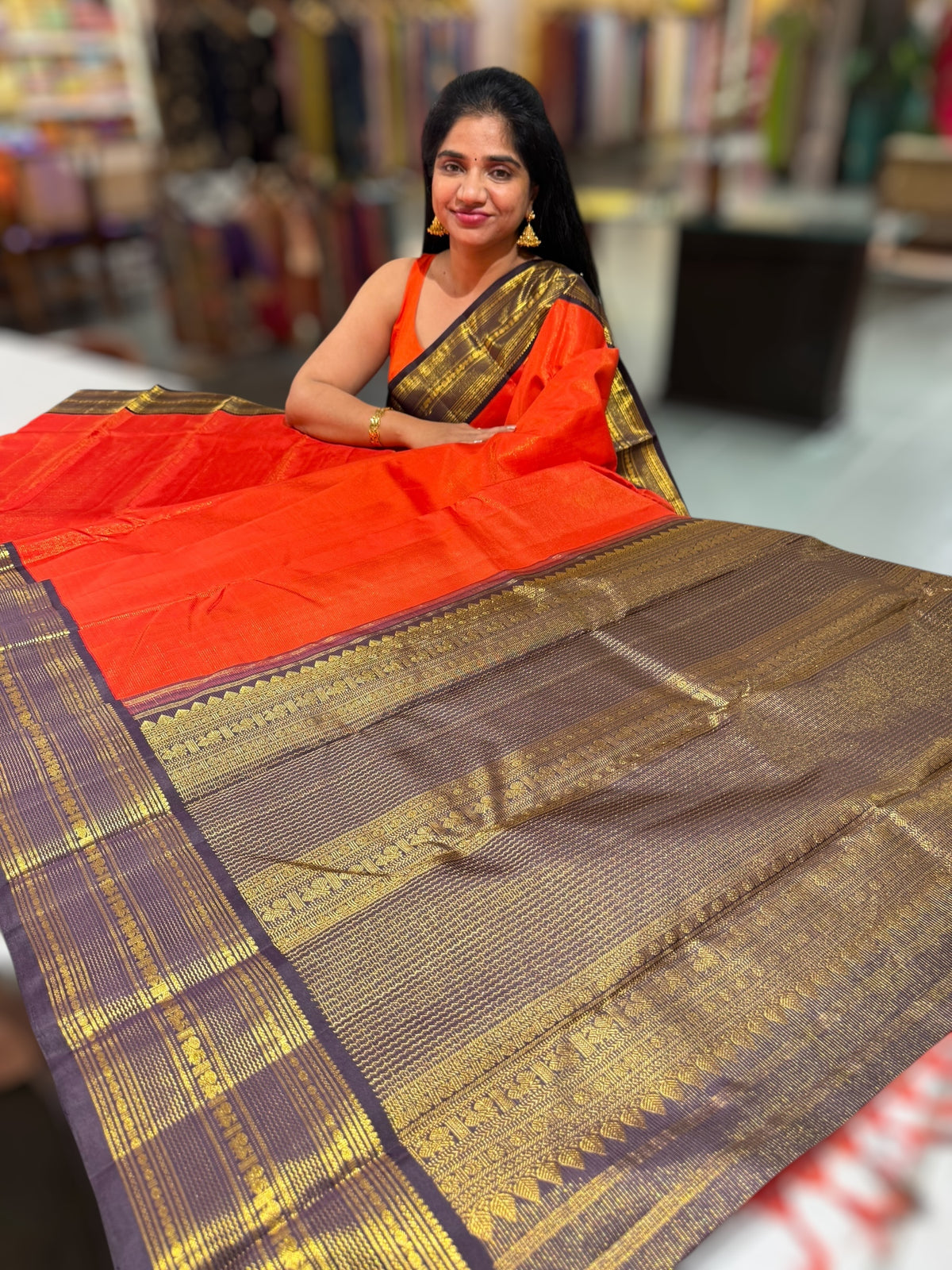 Orange &amp; Dark Brown Combo Vaira Oosi Stripes Vintage Kanjeevaram Saree