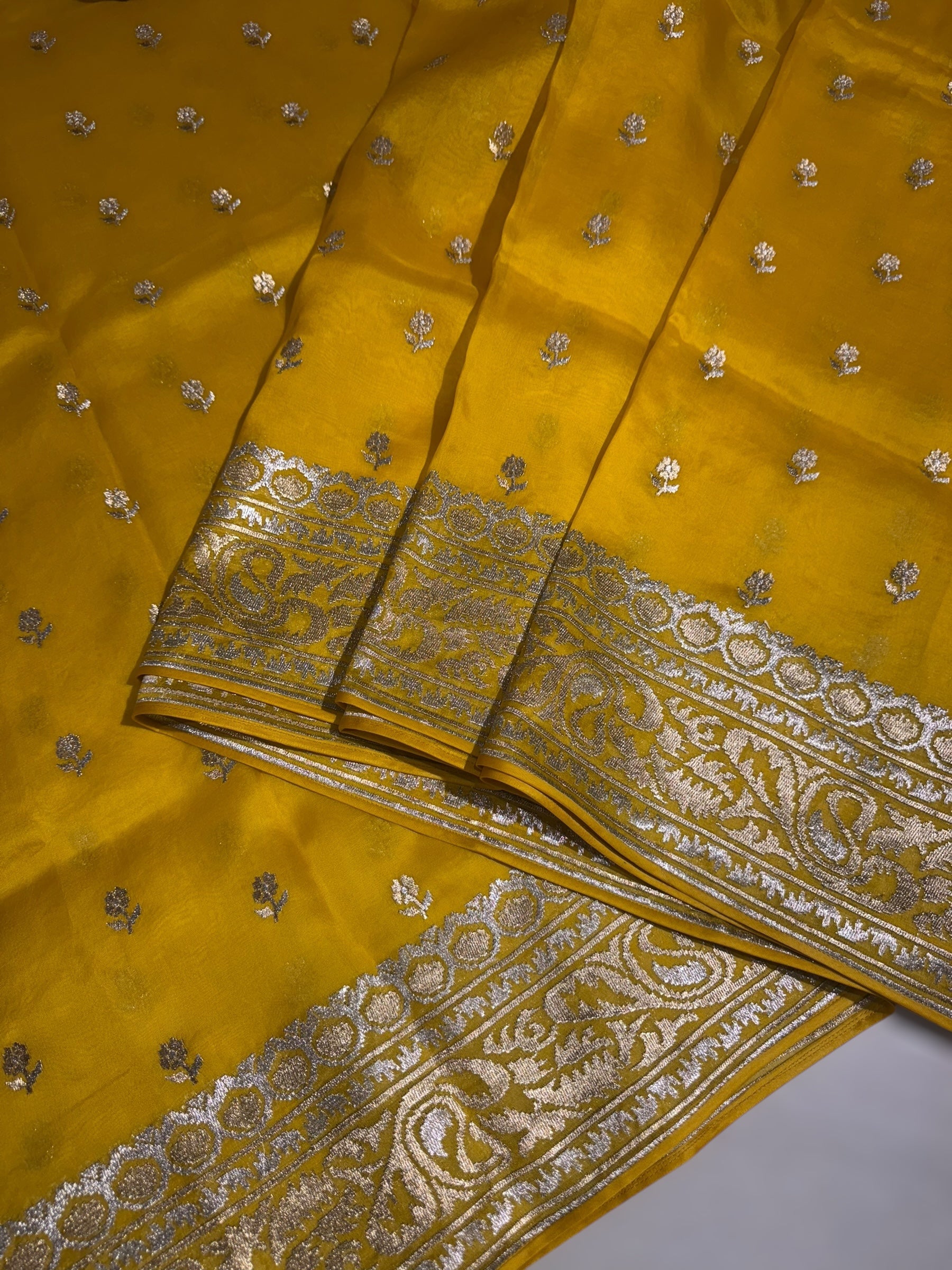 Yellow Pure Organza Saree With Jamdani Inspired Embroidery