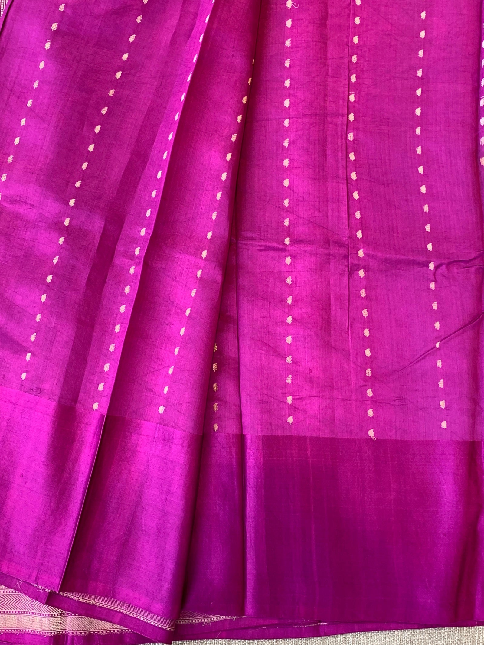 SeaBlue & Majenta Combo PoonaSilk Saree with heavy weaving mashru border & kaduwa woven motifs.