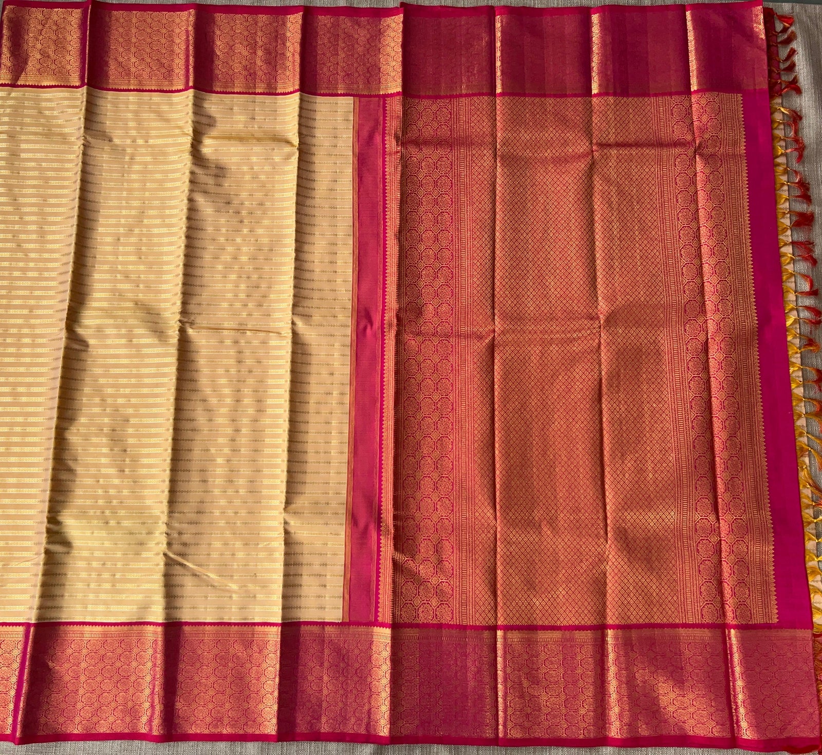 Beige  and Reddish Pink Combo kanchi  kuttu border saree with horizontal stripes