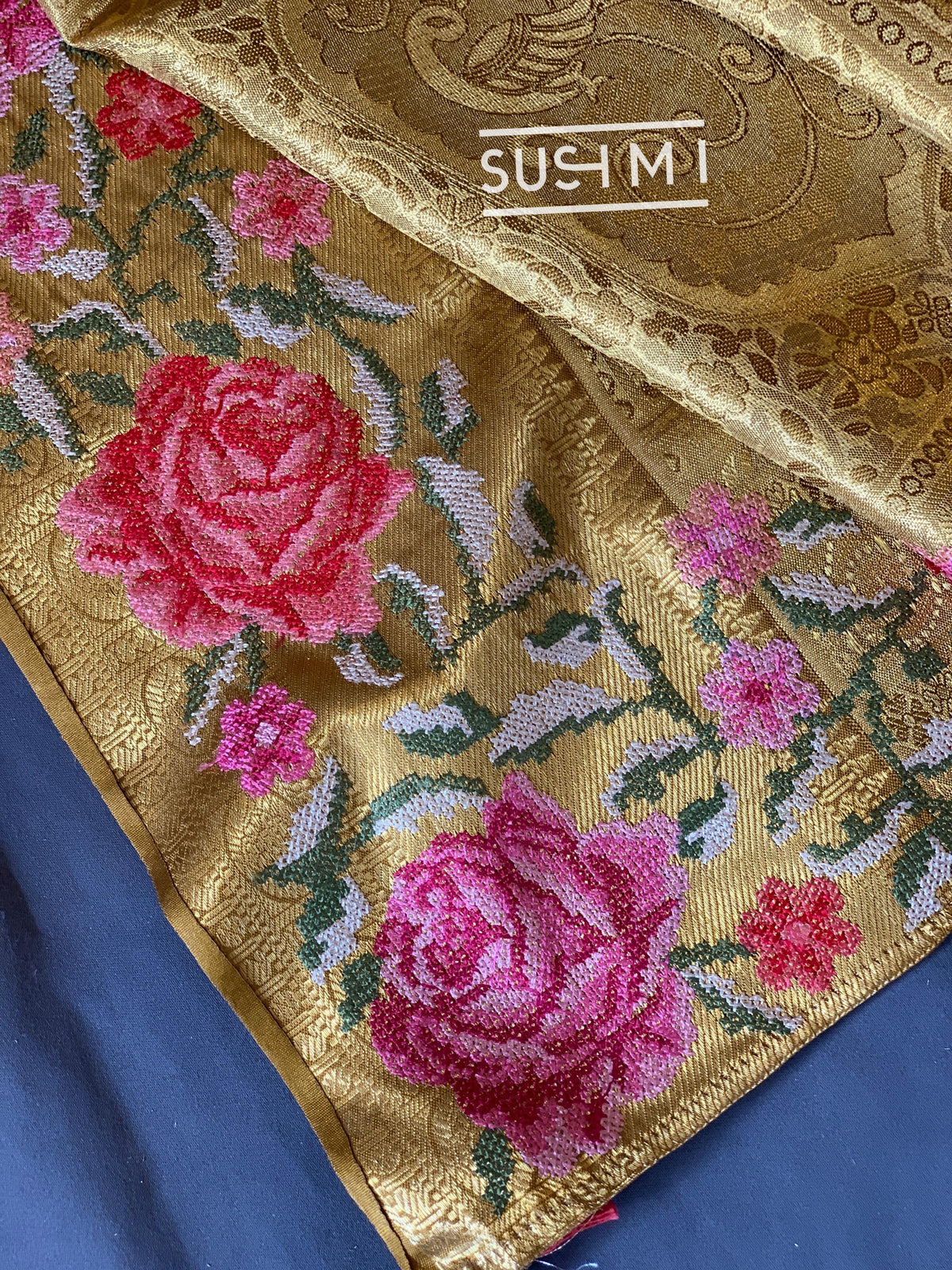 Molten Gold Kanjeevaram Tissue Sareewith petite point embroidery : S62F088