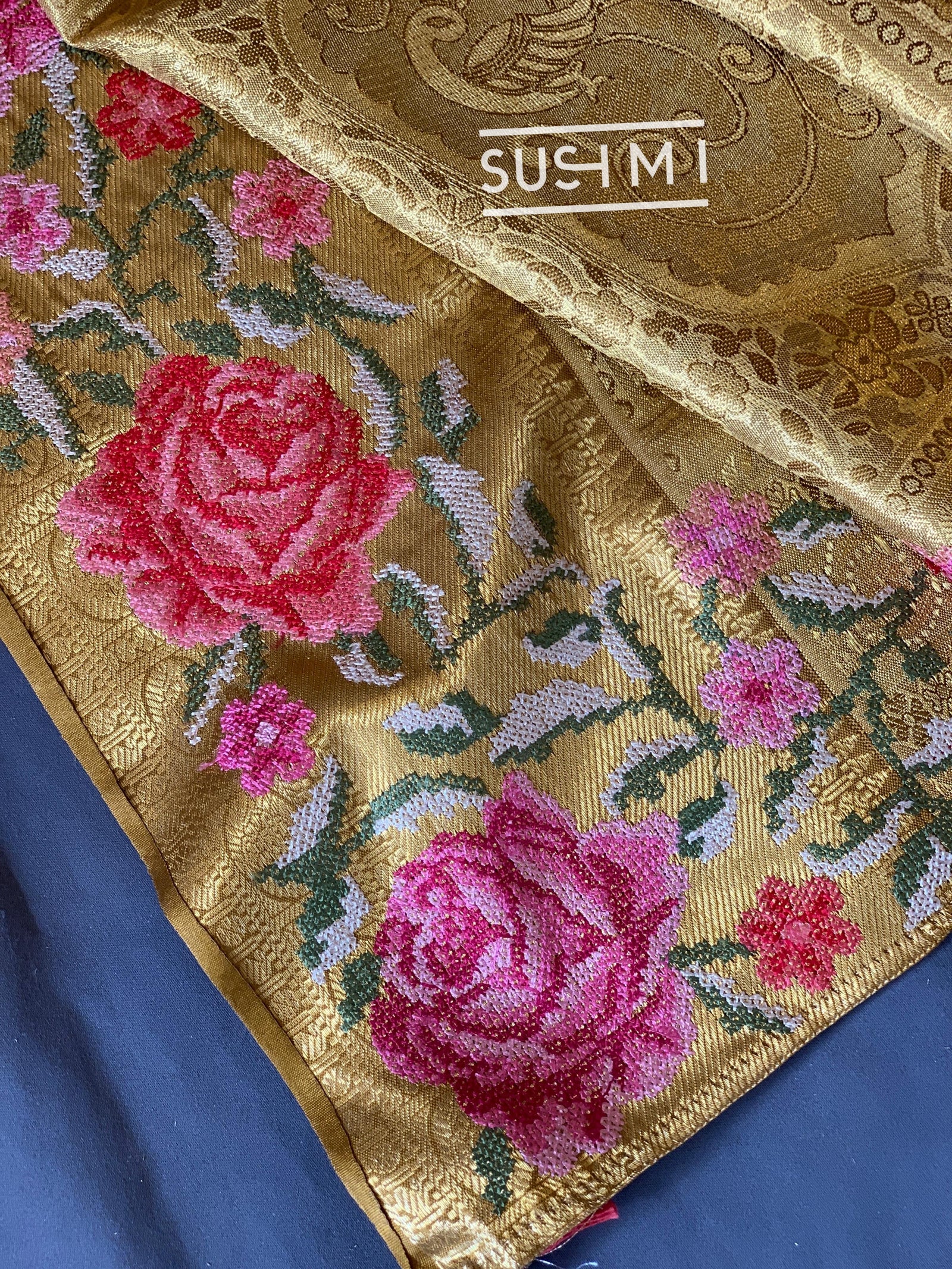 Molten Gold Kanjeevaram Tissue Sareewith petite point embroidery : S62F088