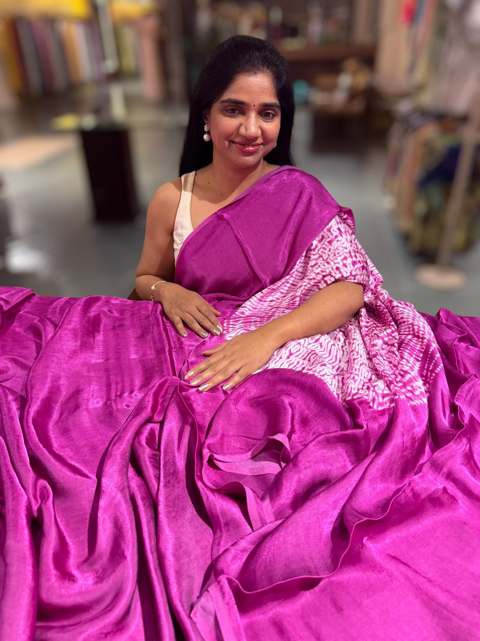 Majenta gajji silk saree with bandhini circular pallu