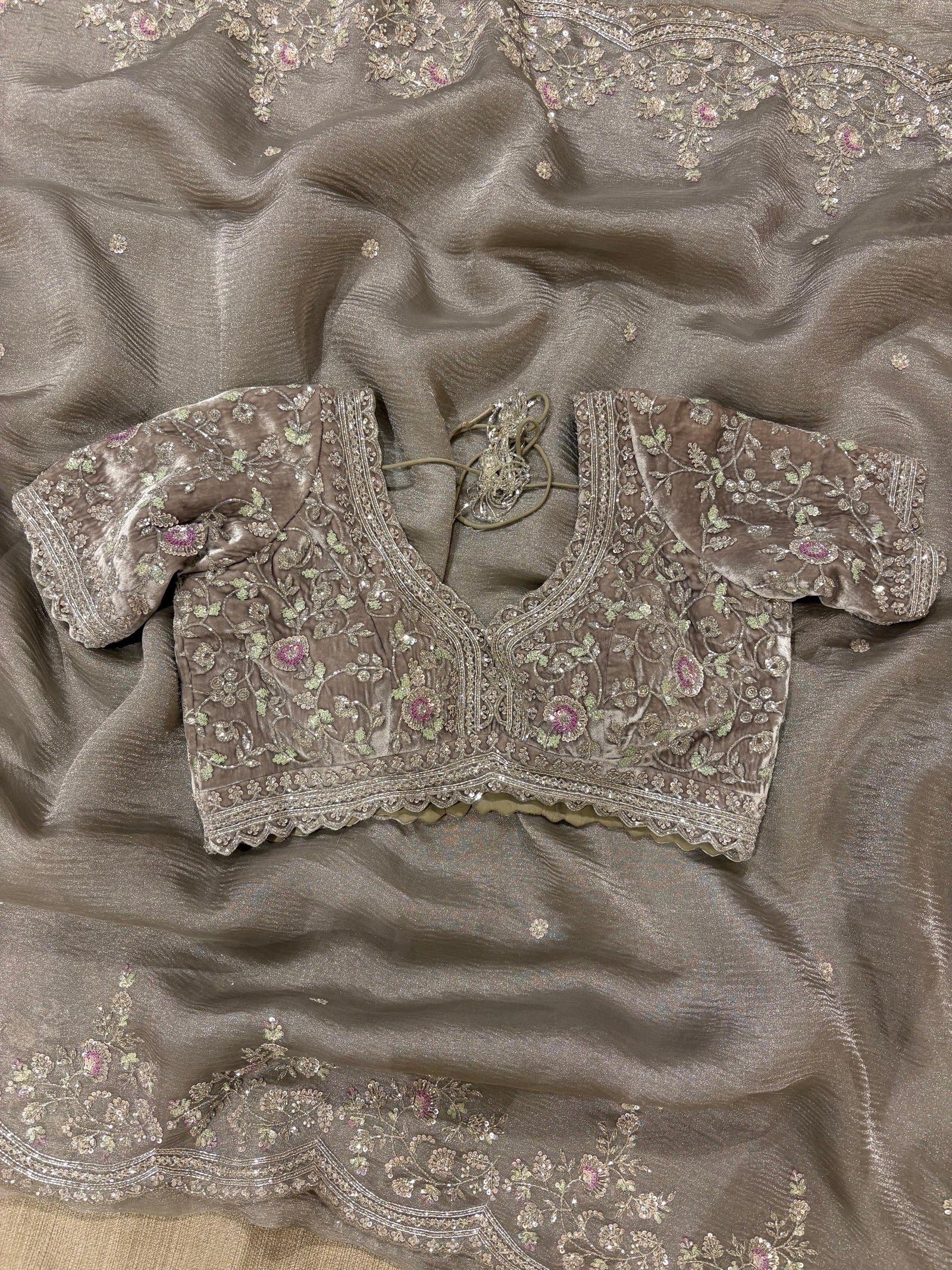 Greyish silver Crush Tissue handwork Saree