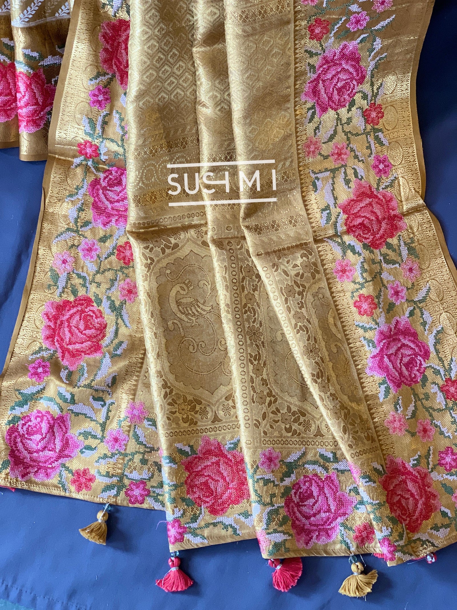 Molten Gold Kanjeevaram Tissue Sareewith petite point embroidery : S62F088