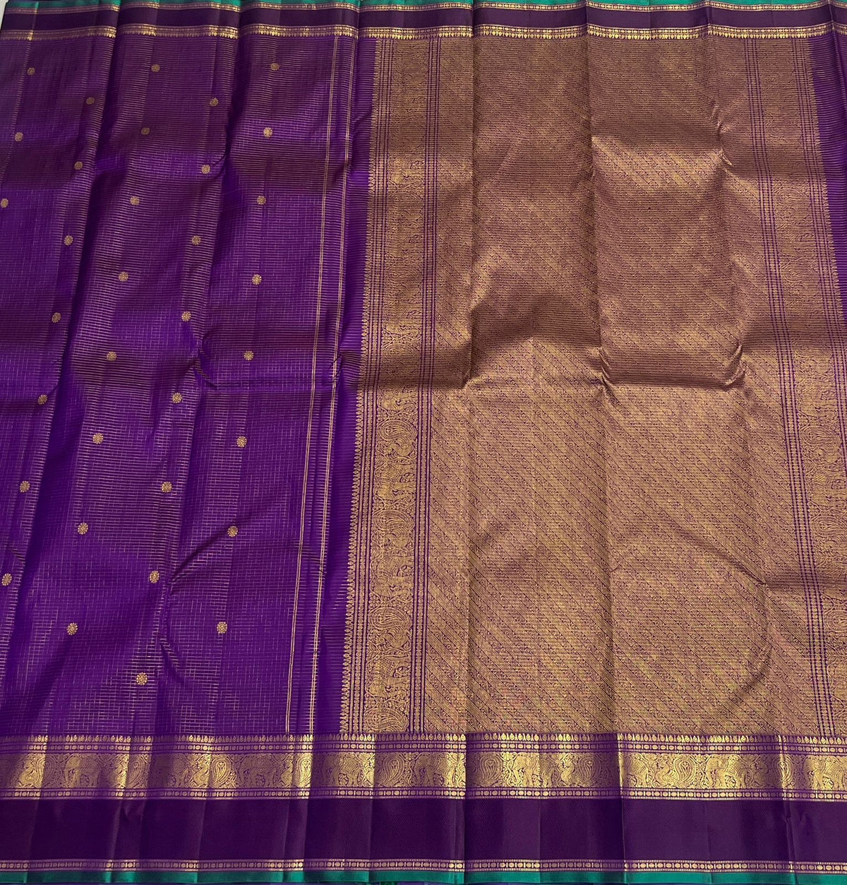 Brinjal Vaira Oosi Checks Vintage Kanjeevaram Saree