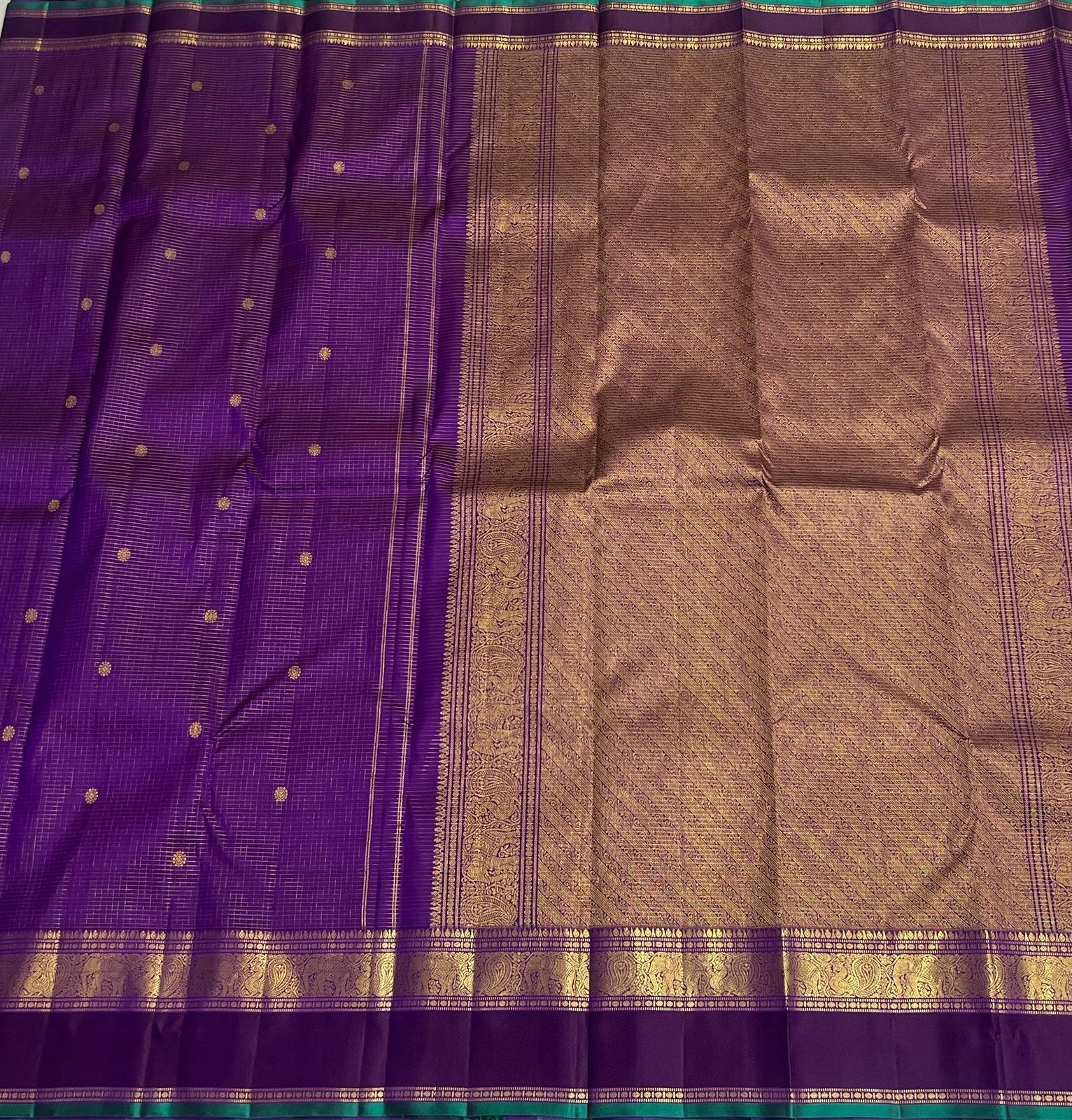 Brinjal Vaira Oosi Checks Vintage Kanjeevaram Saree