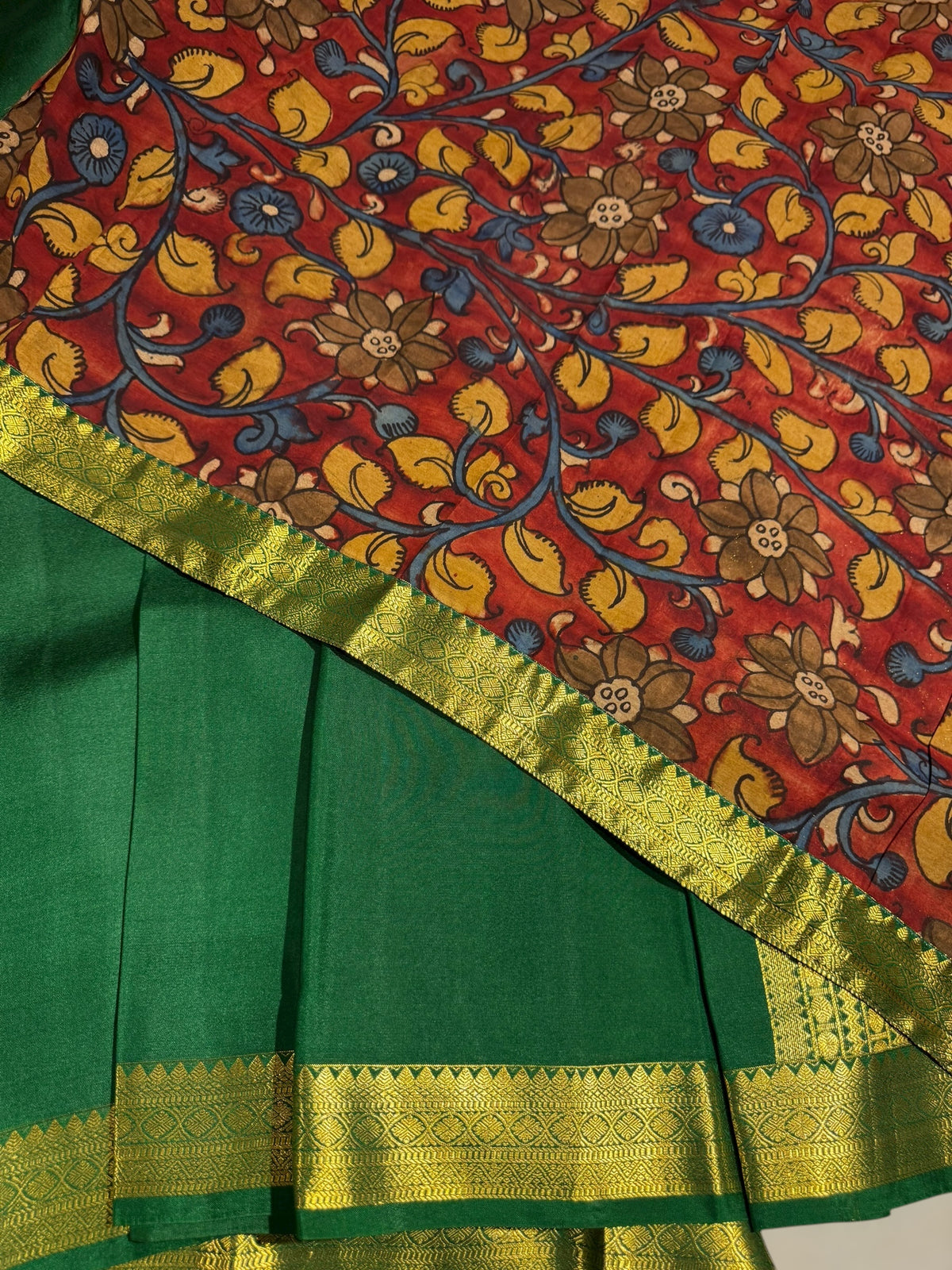 Emerald Green vintage Kanchipuram silk saree with pen kalamkari blousel