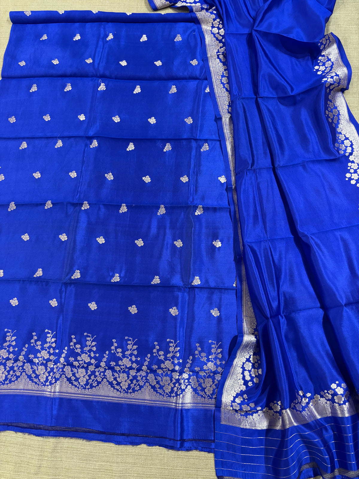 Pure Handloom Banarasi Poona silk 3 pc unstitched suit set