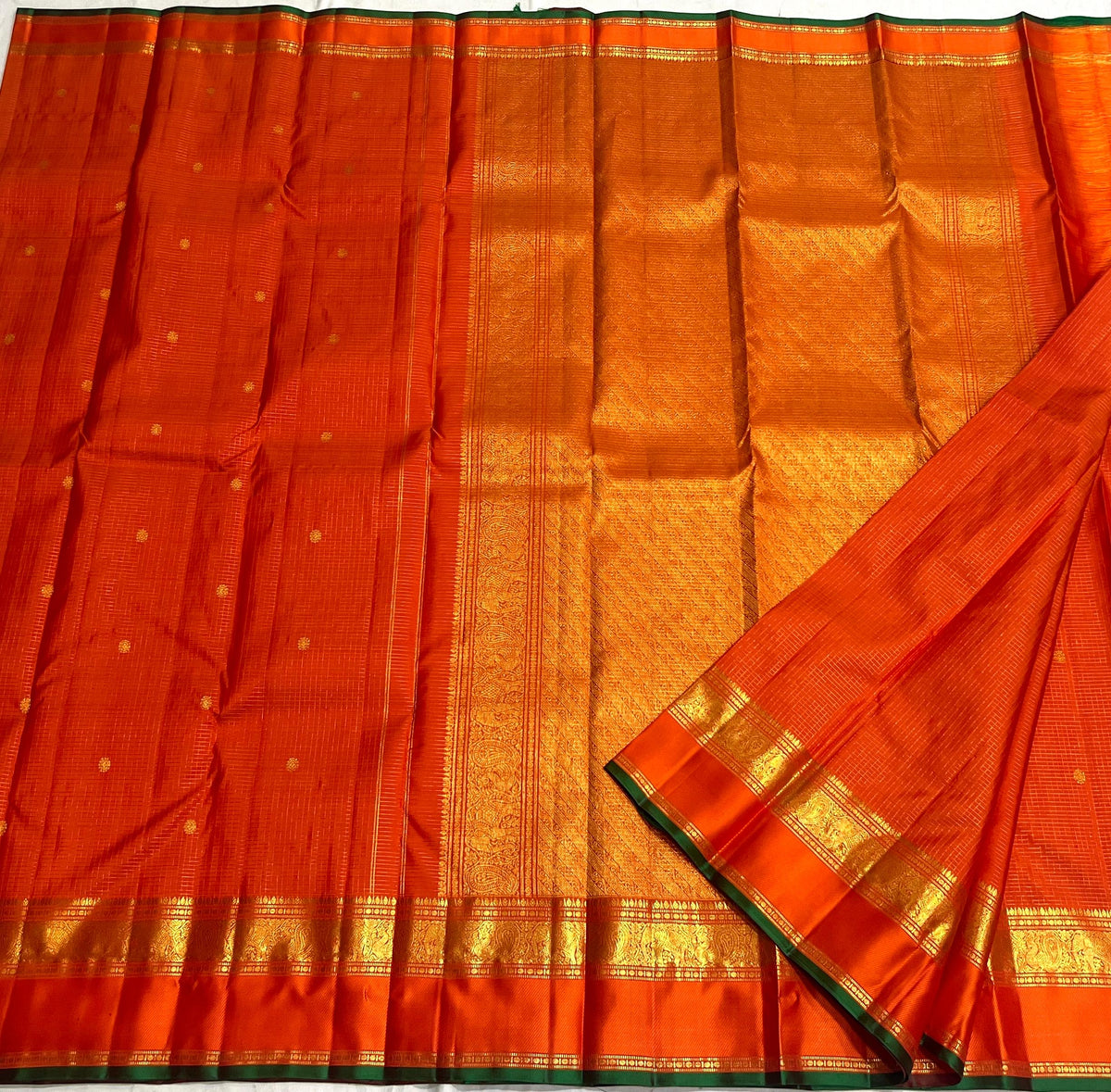 Orange vaira oosi Kanchipuram Vintage Saree