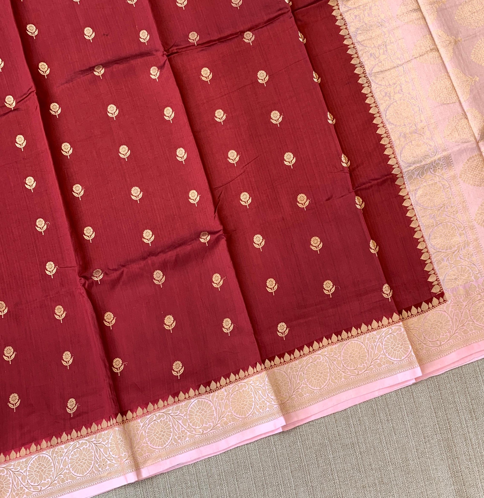 Meroon & Pink Combo Raw Mangoe Silk Saree with kaduwa woven motifs.