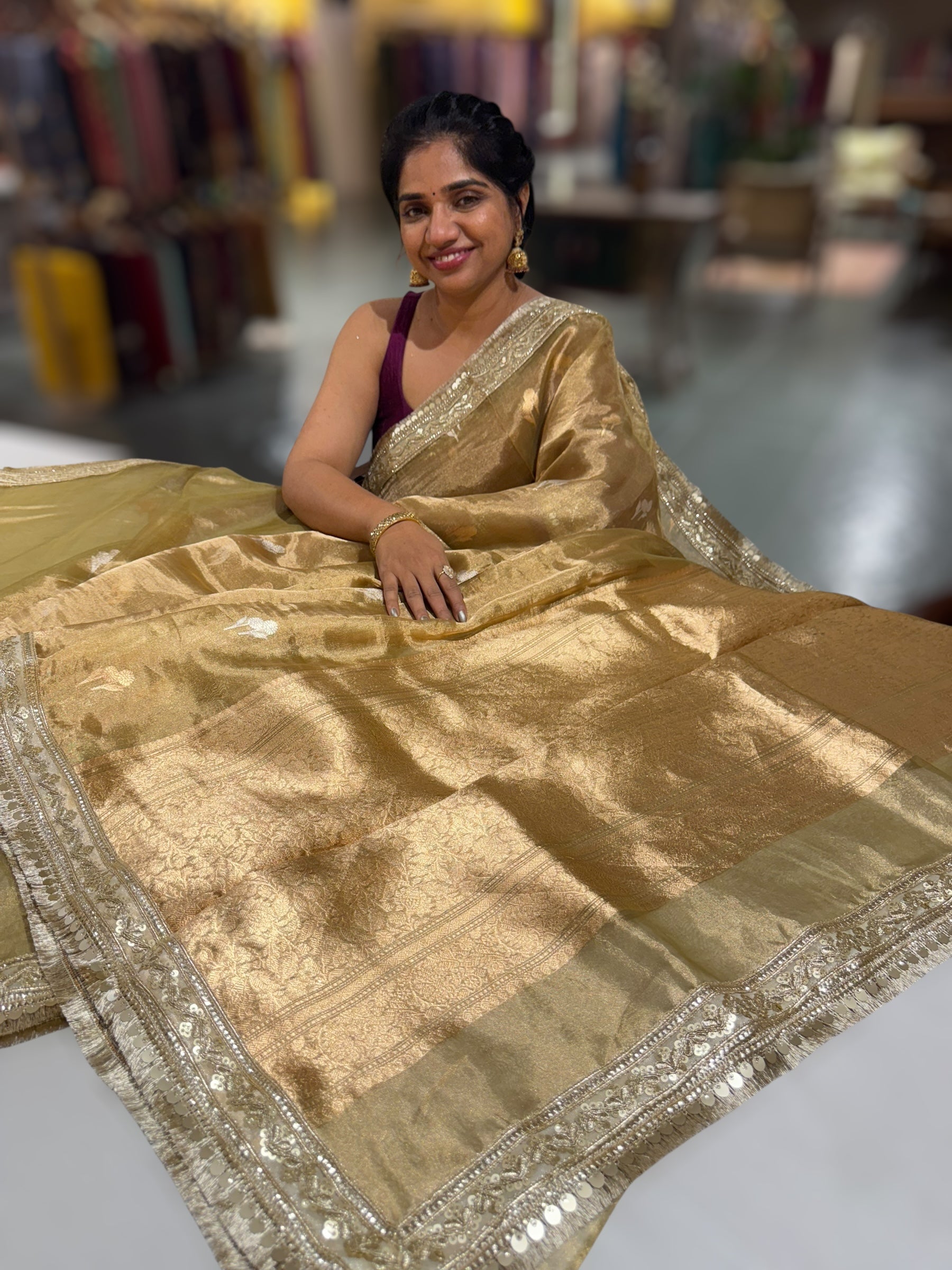 Gold Pure handloom Banarasi Tissue saree