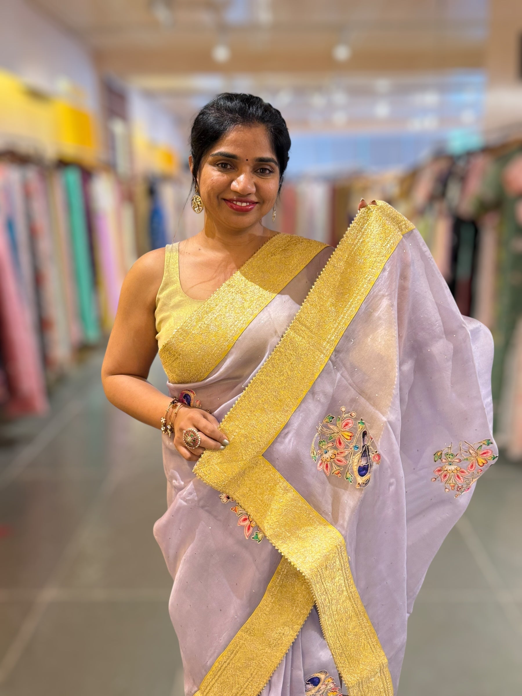 Lilac Pure Organza Saree with banarasi pitawork border and bird applique motifs allover the saree