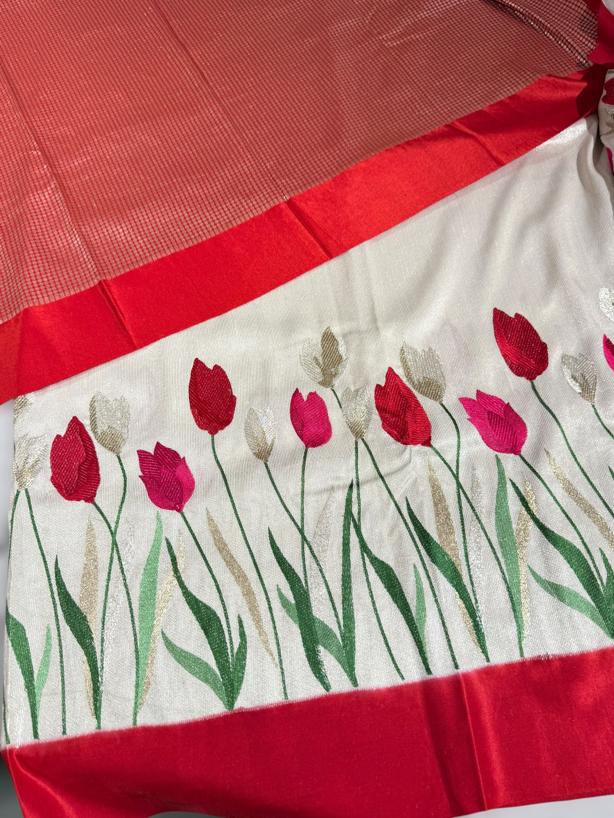 Pure handloom Banarasi Tussar Khaddi Georgette with Tulip Border