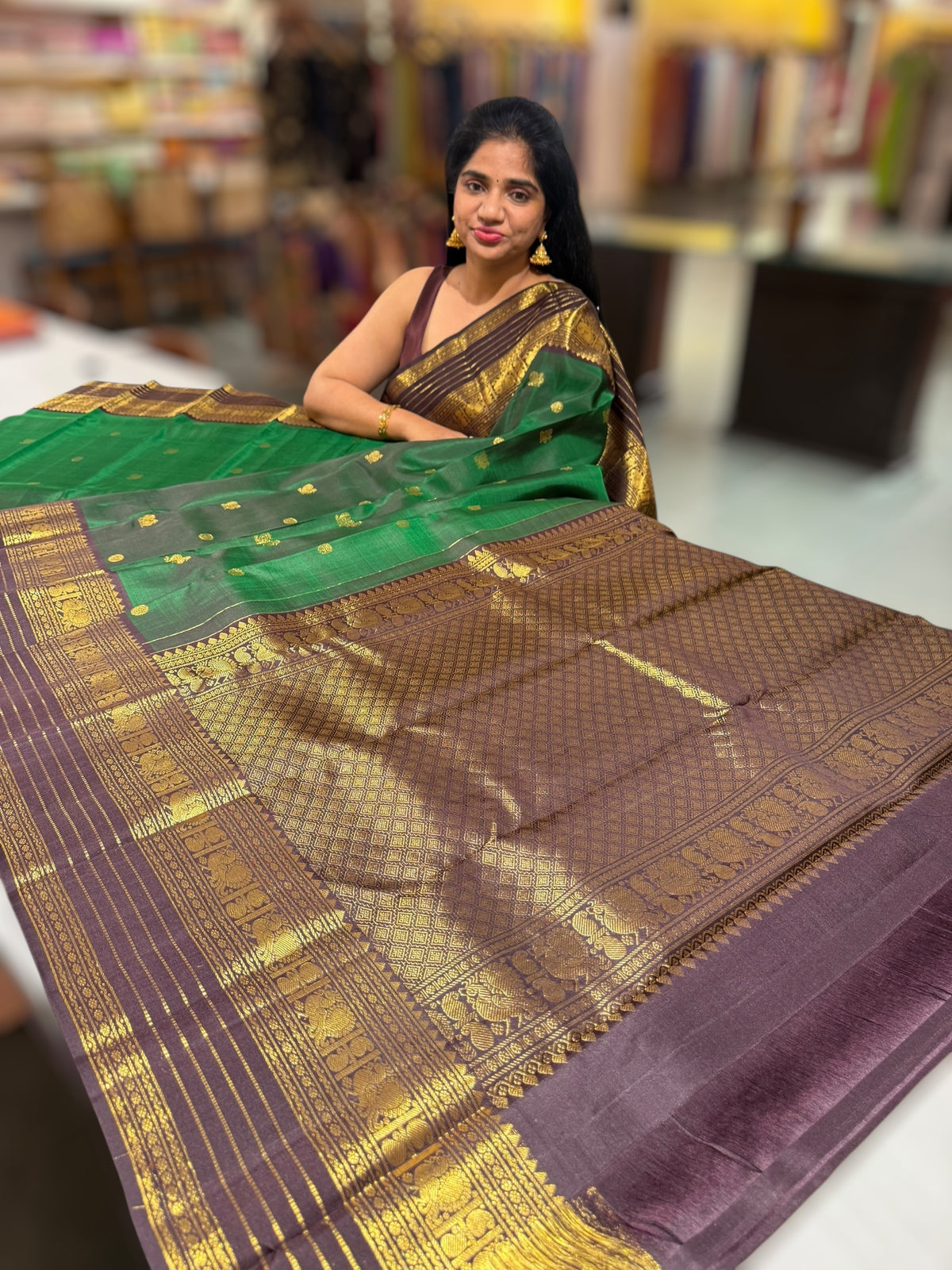 Emerald Green &amp; Coffee Brown Combo Vaira Oosi Checks Kanjeevaram Saree