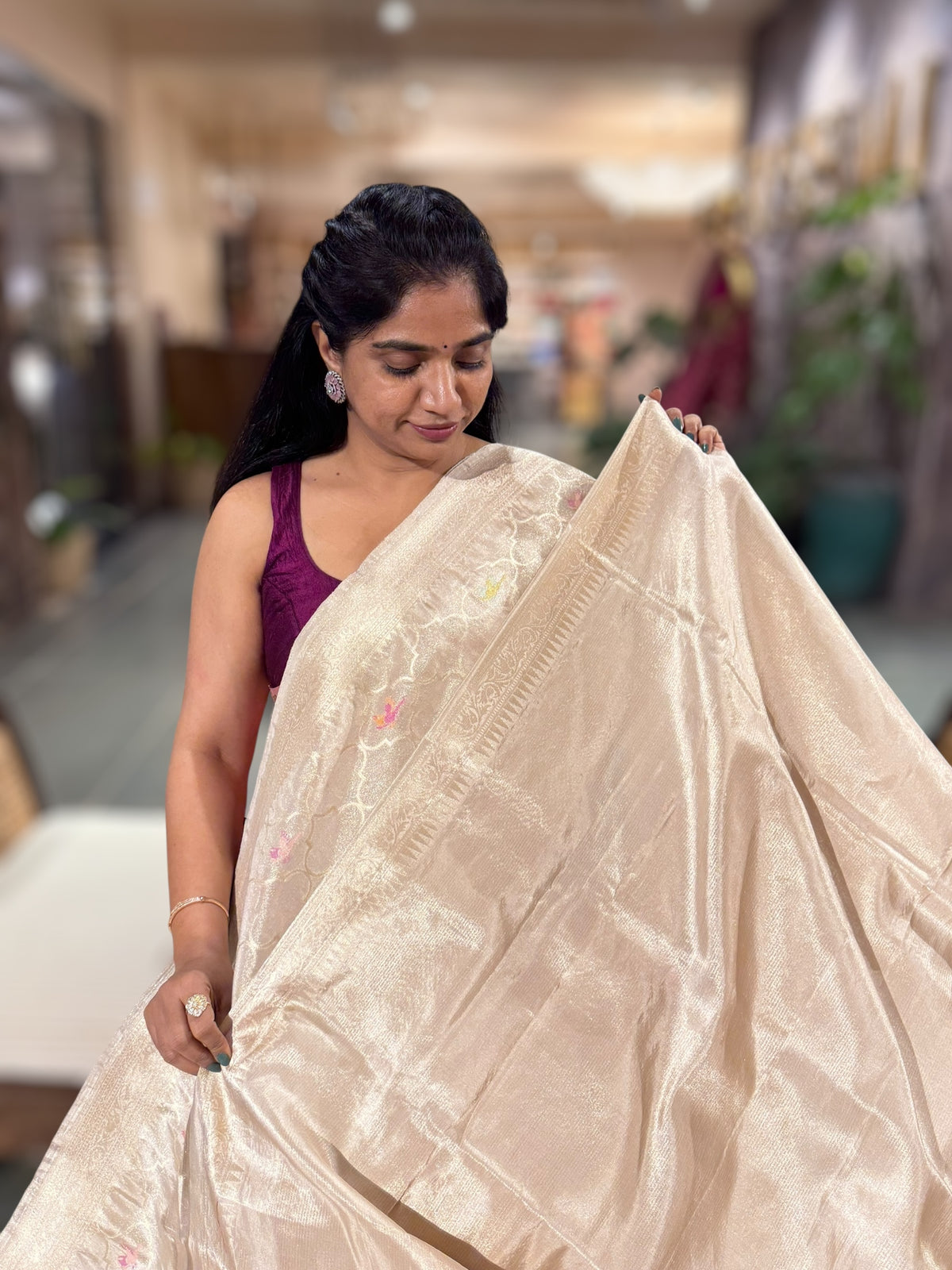 Ivory Banarasi Ektara Tissue Saree