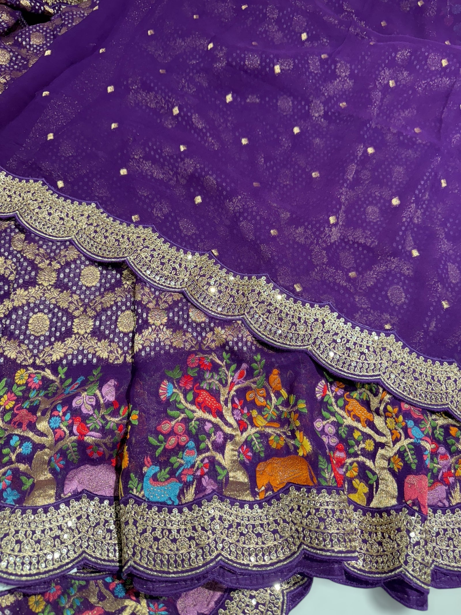 Brinjal Bandhini Georgette Saree with sabya style scallop border