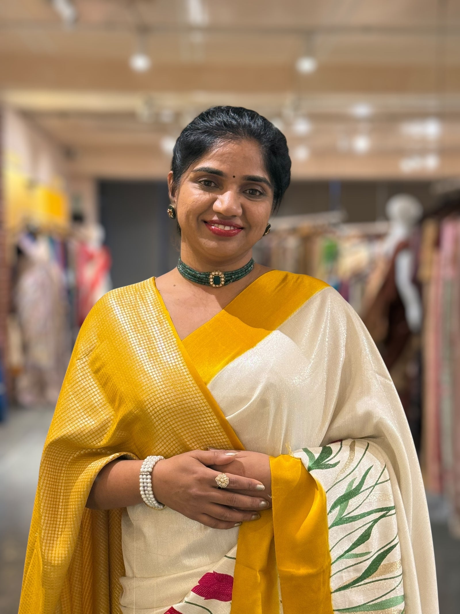 Pure handloom Banarasi Tussar Khaddi Georgette with Tulip Border