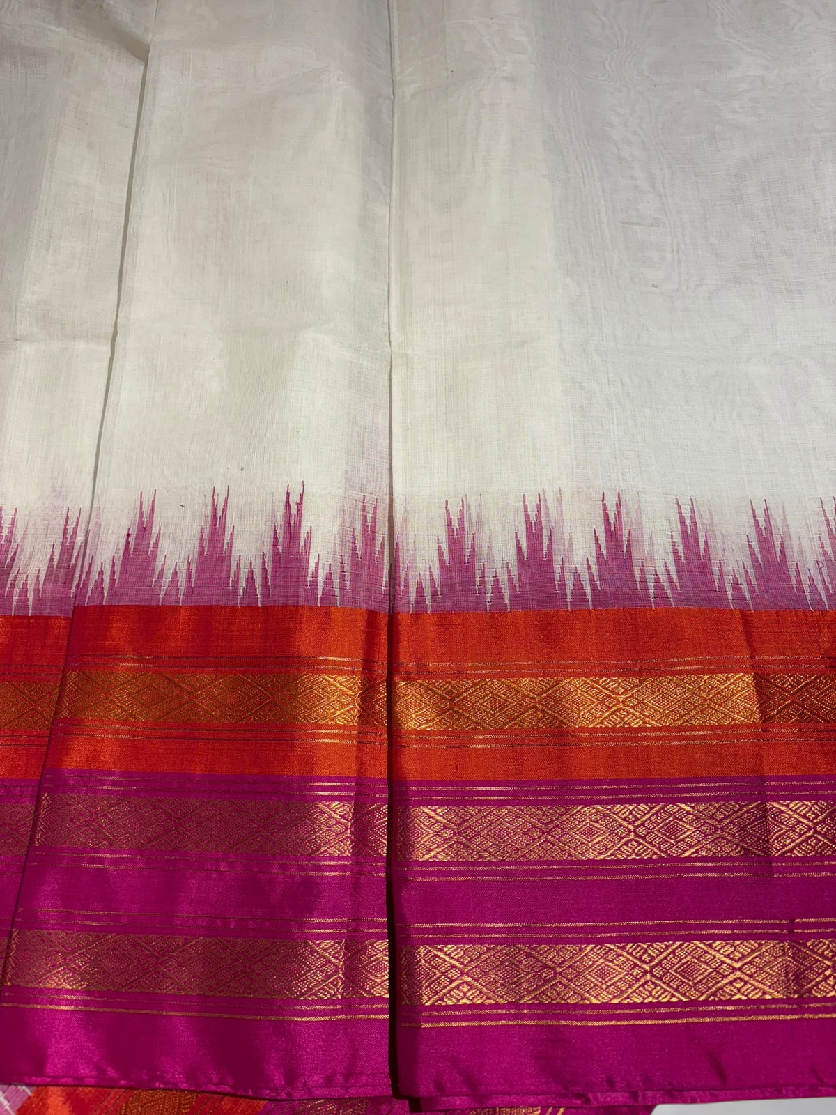 Off White ponduru khadi jamdani Saree