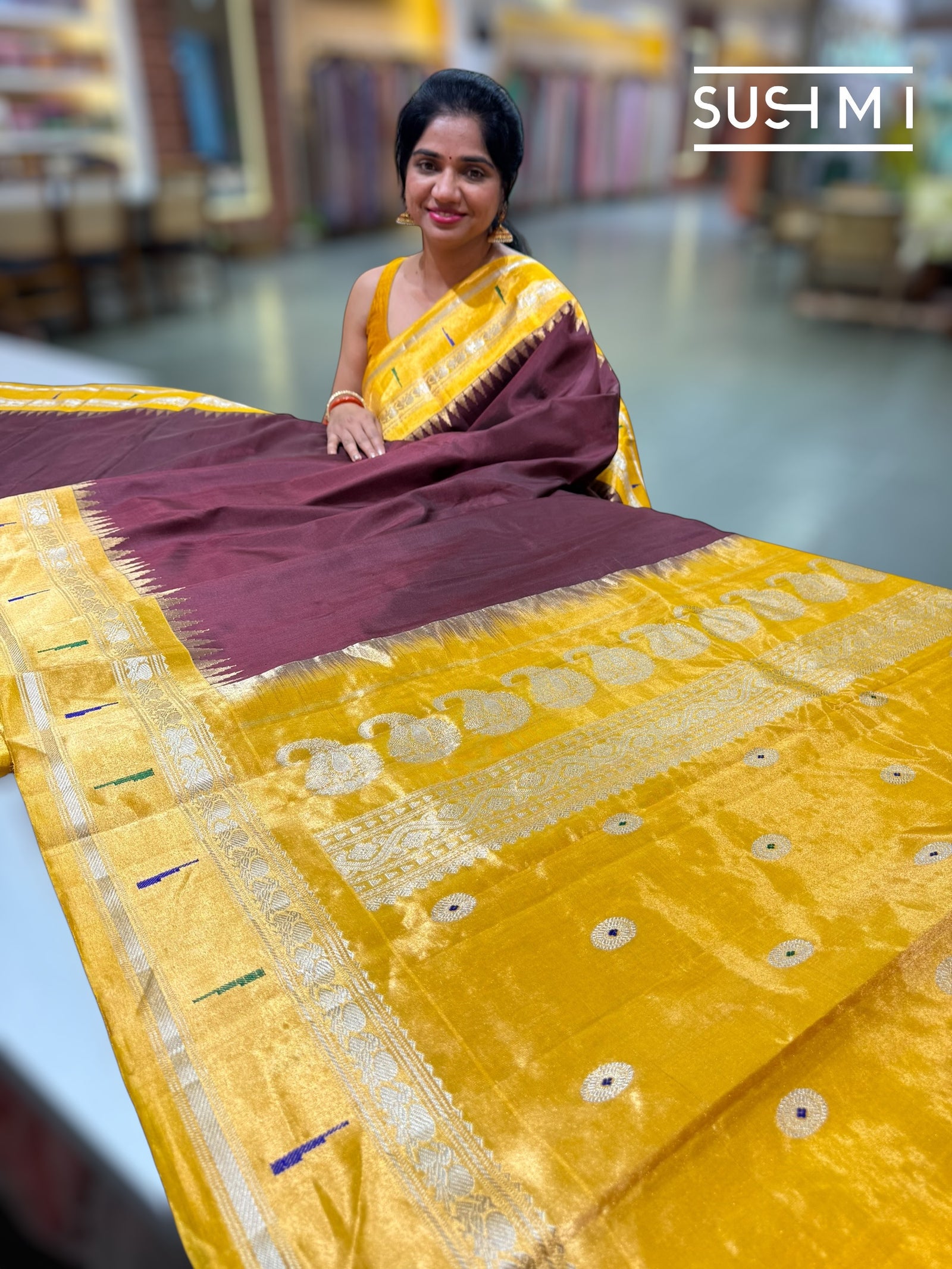 Brown Gadwal Paithani Saree : S62F182