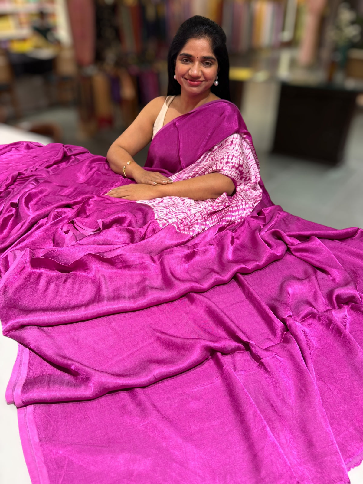 Majenta gajji silk saree with bandhini circular pallu