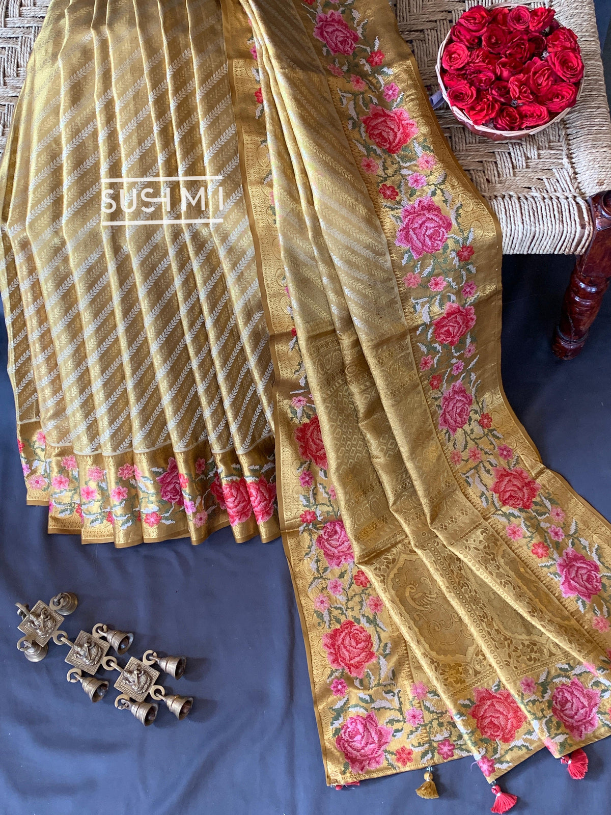 Molten Gold Kanjeevaram Tissue Sareewith petite point embroidery : S62F088