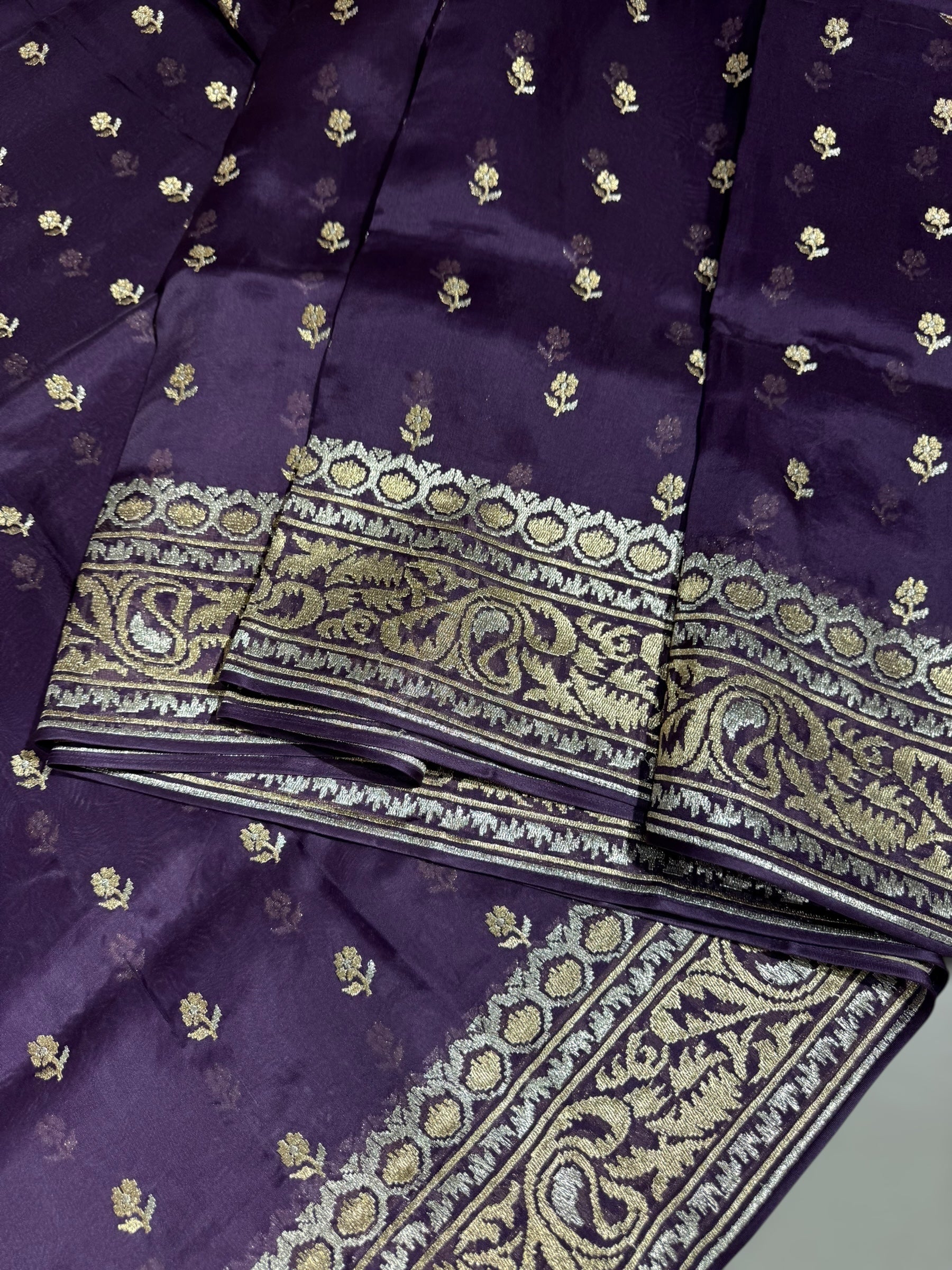 Brinjal Pure Organza Saree With Jamdani Inspired Embroidery