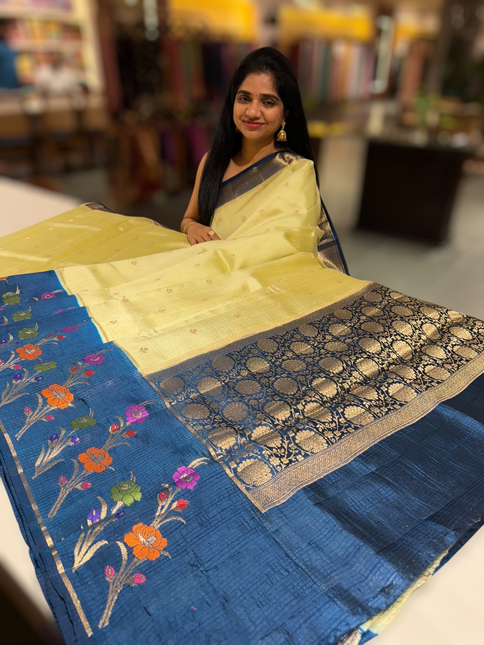 Light Apple Green Poona silk saree