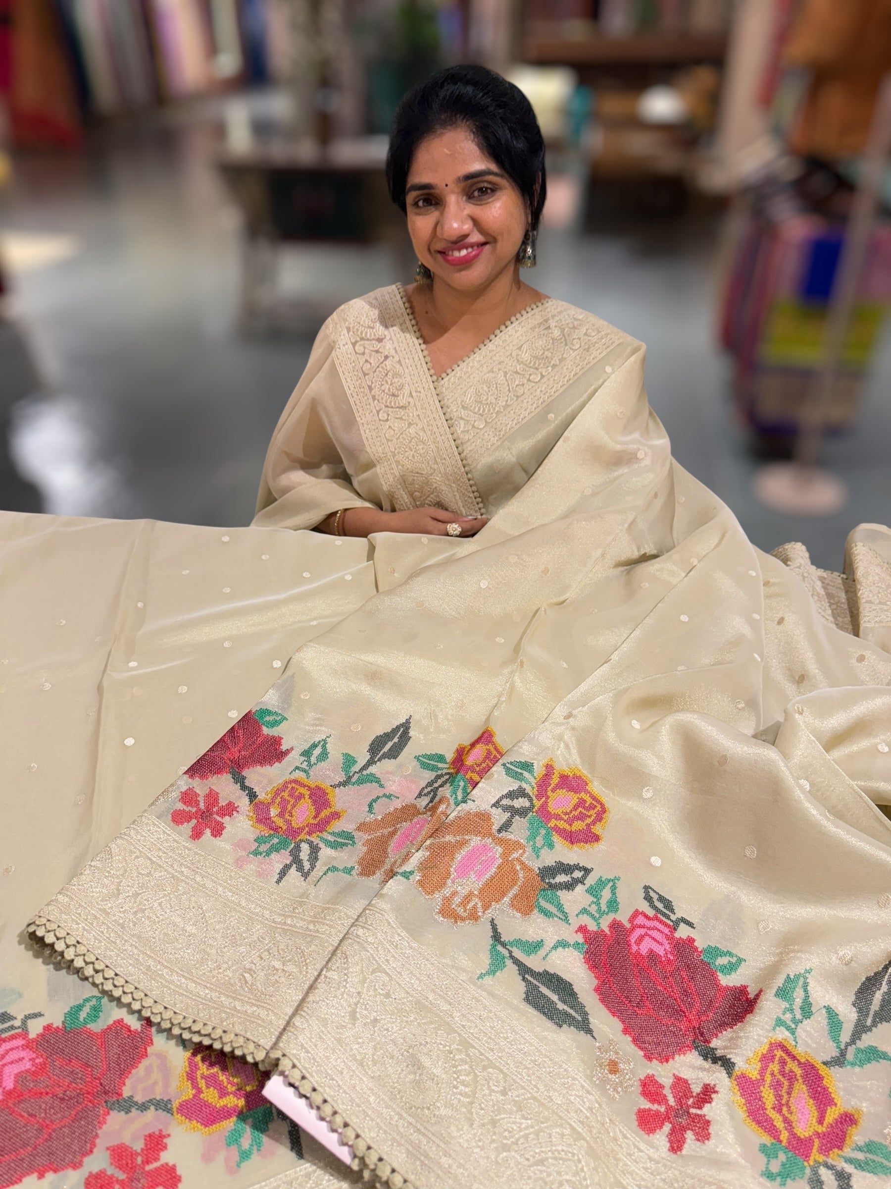 Dhaara : Ivory Tissue Gorgette Saree