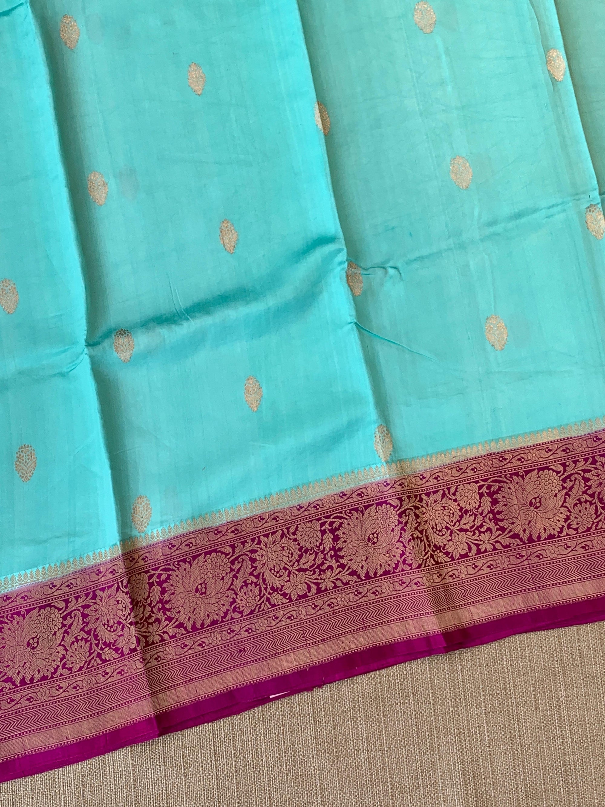 SeaBlue & Majenta Combo Raw Mangoe Silk Saree with heavy weaving mashru border & kaduwa woven motifs.