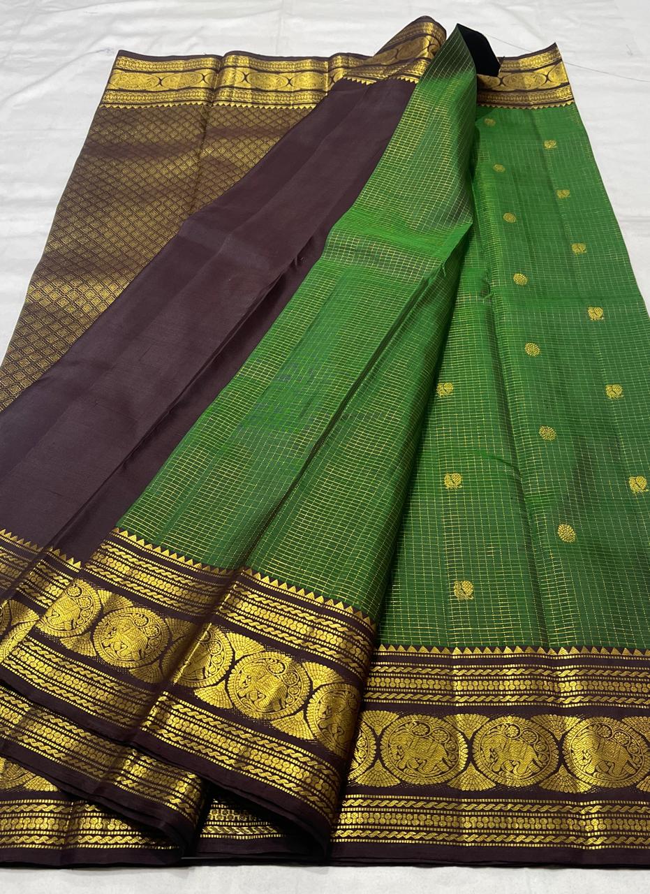 Emerald Green and Brown Combo Vaira Oosi Checks Vintage Kanjeevaram Saree