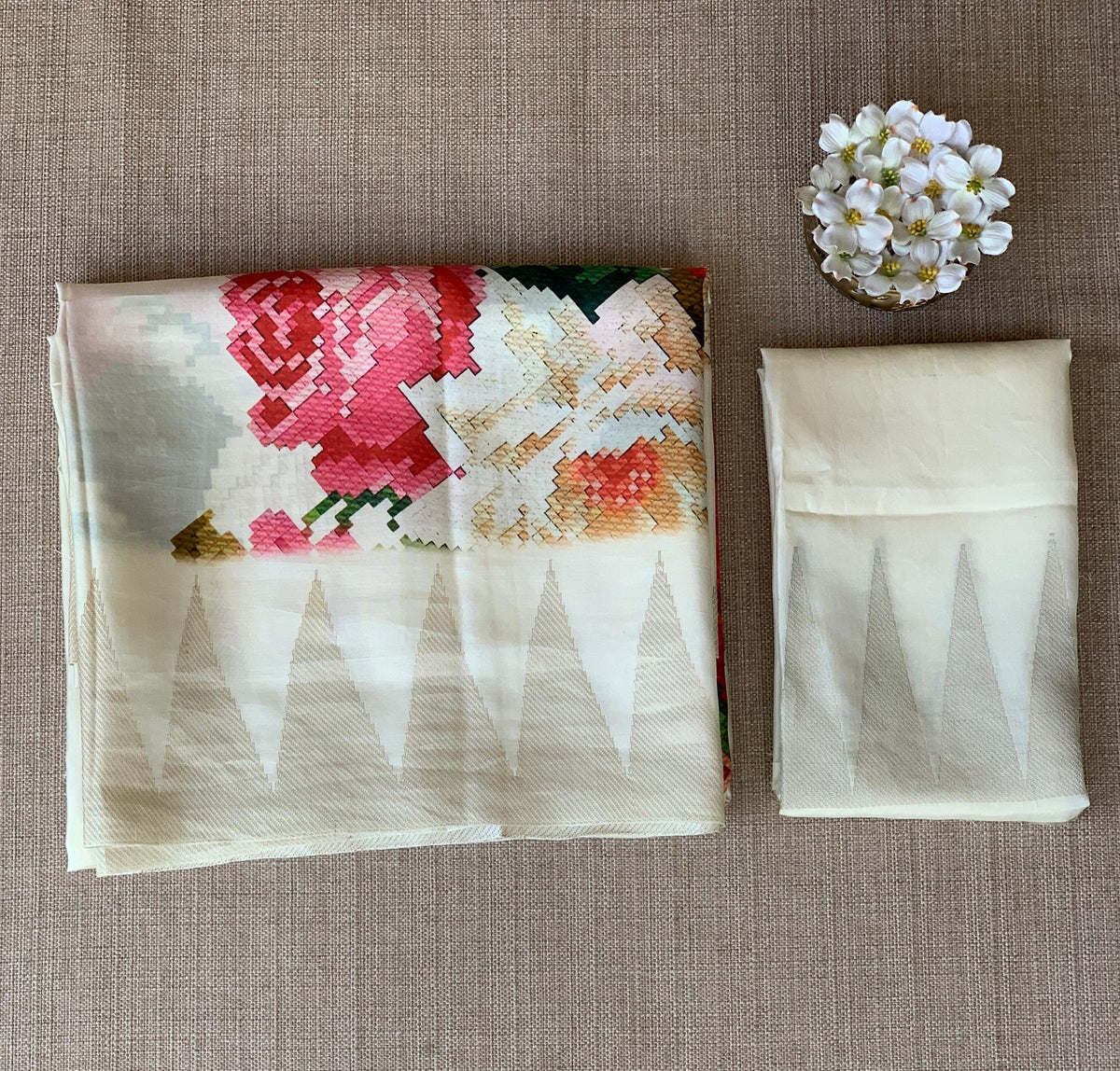 Half white Designer printed kanchi soft silk saree with temple border