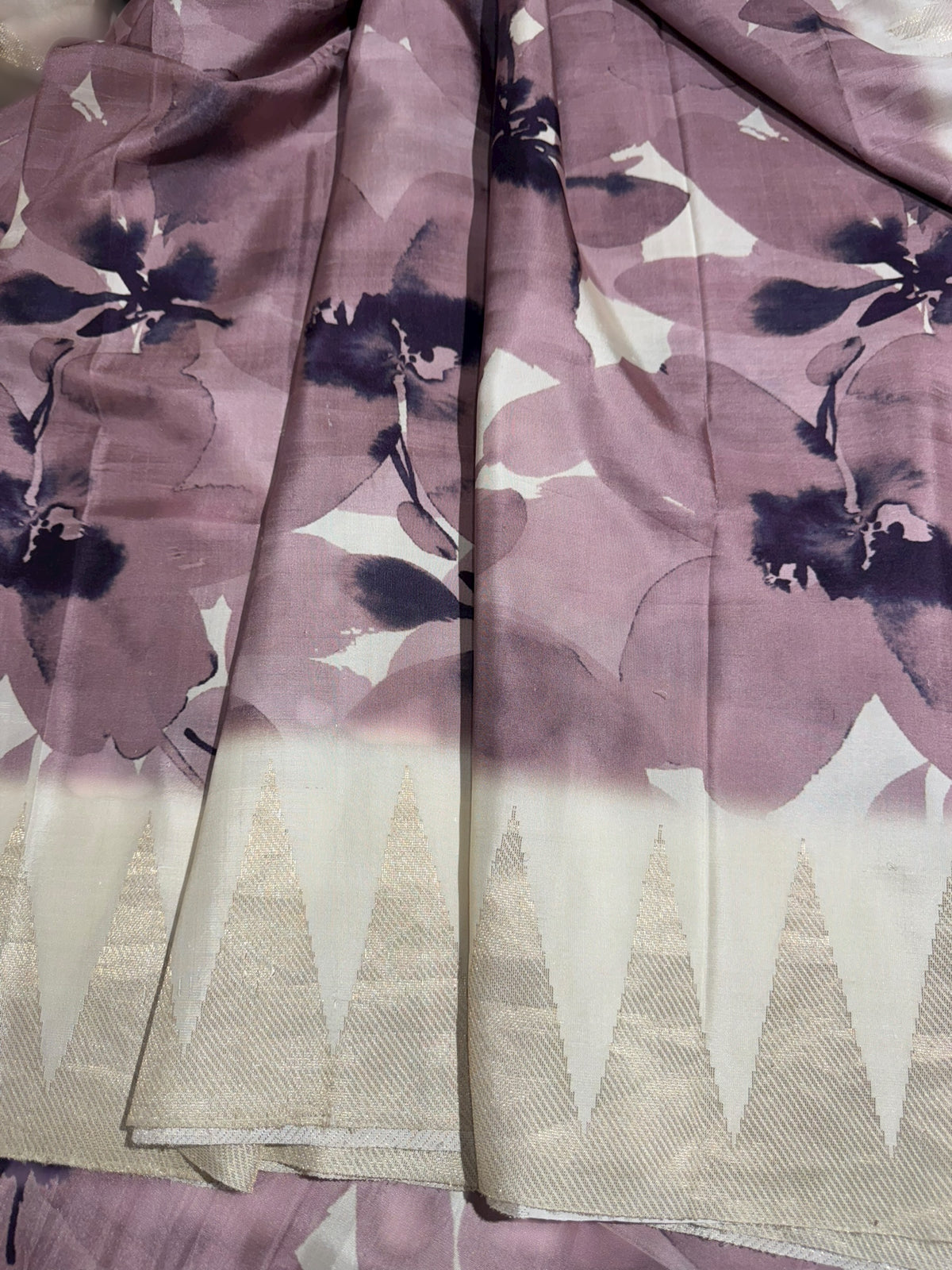 Kanchi soft silk Designer printed saree with temple border