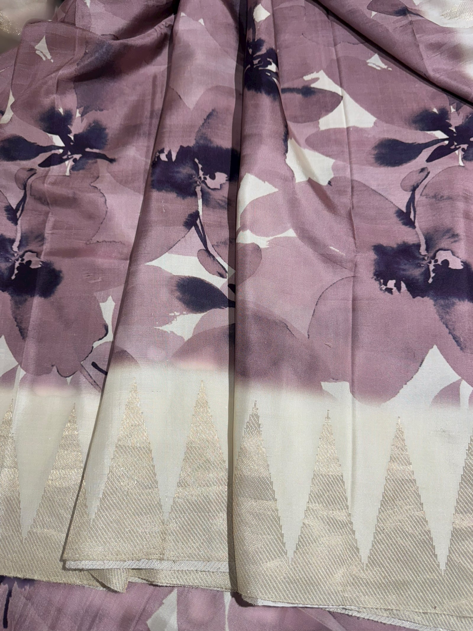 Kanchi soft silk Designer printed saree with temple border